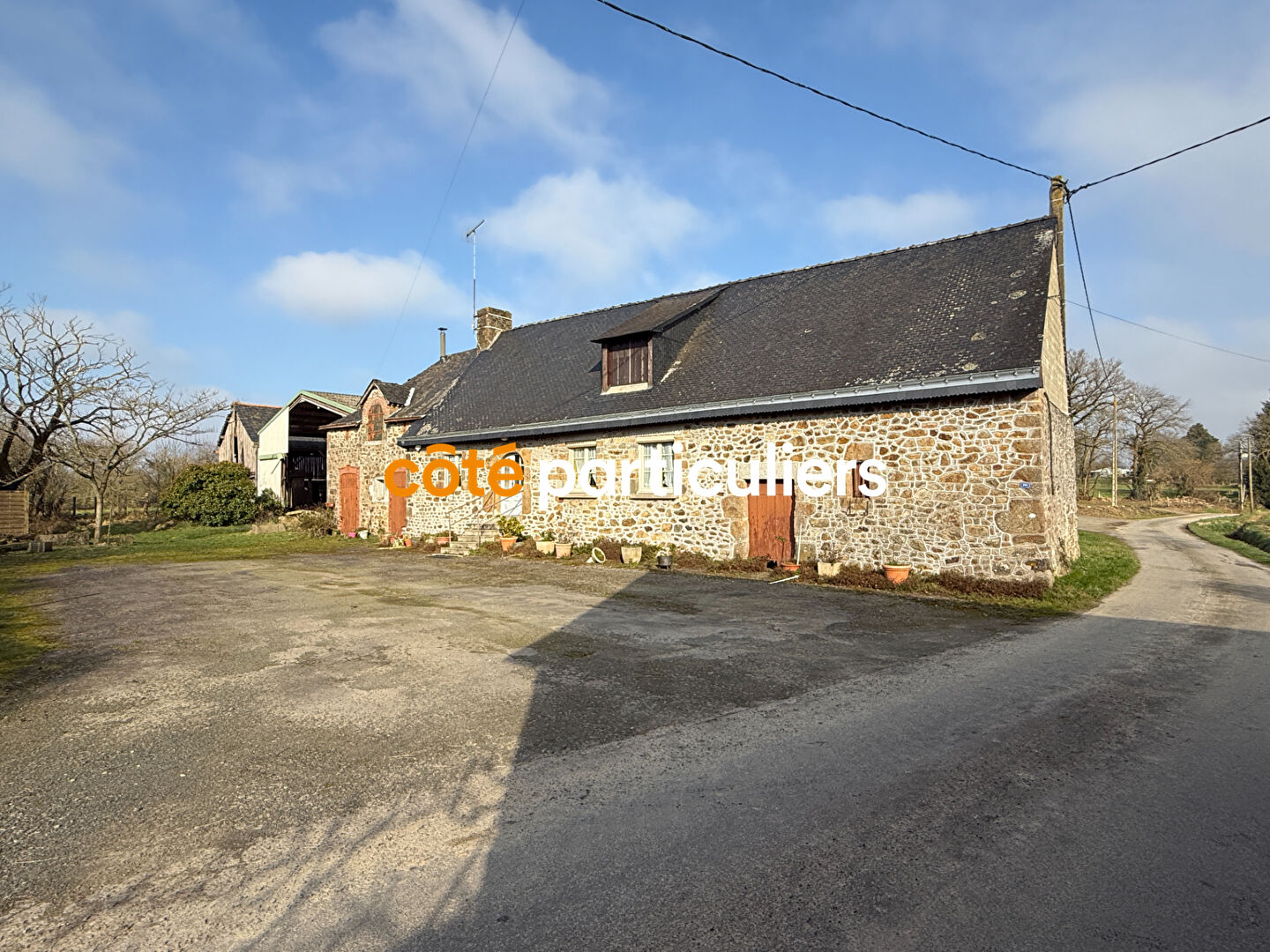 Maison 4 pièces 79 m² · à Ernee · 78,8 m² · 98 990 €