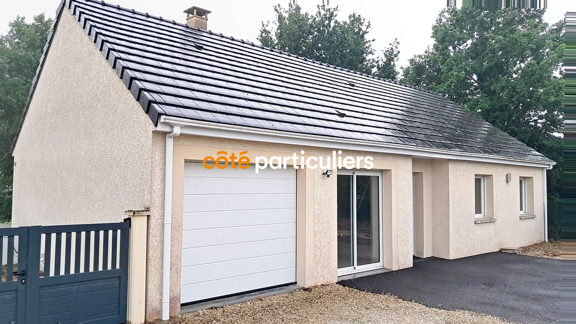 Maison récente à vendre à Pannes - 5 pièces avec garage