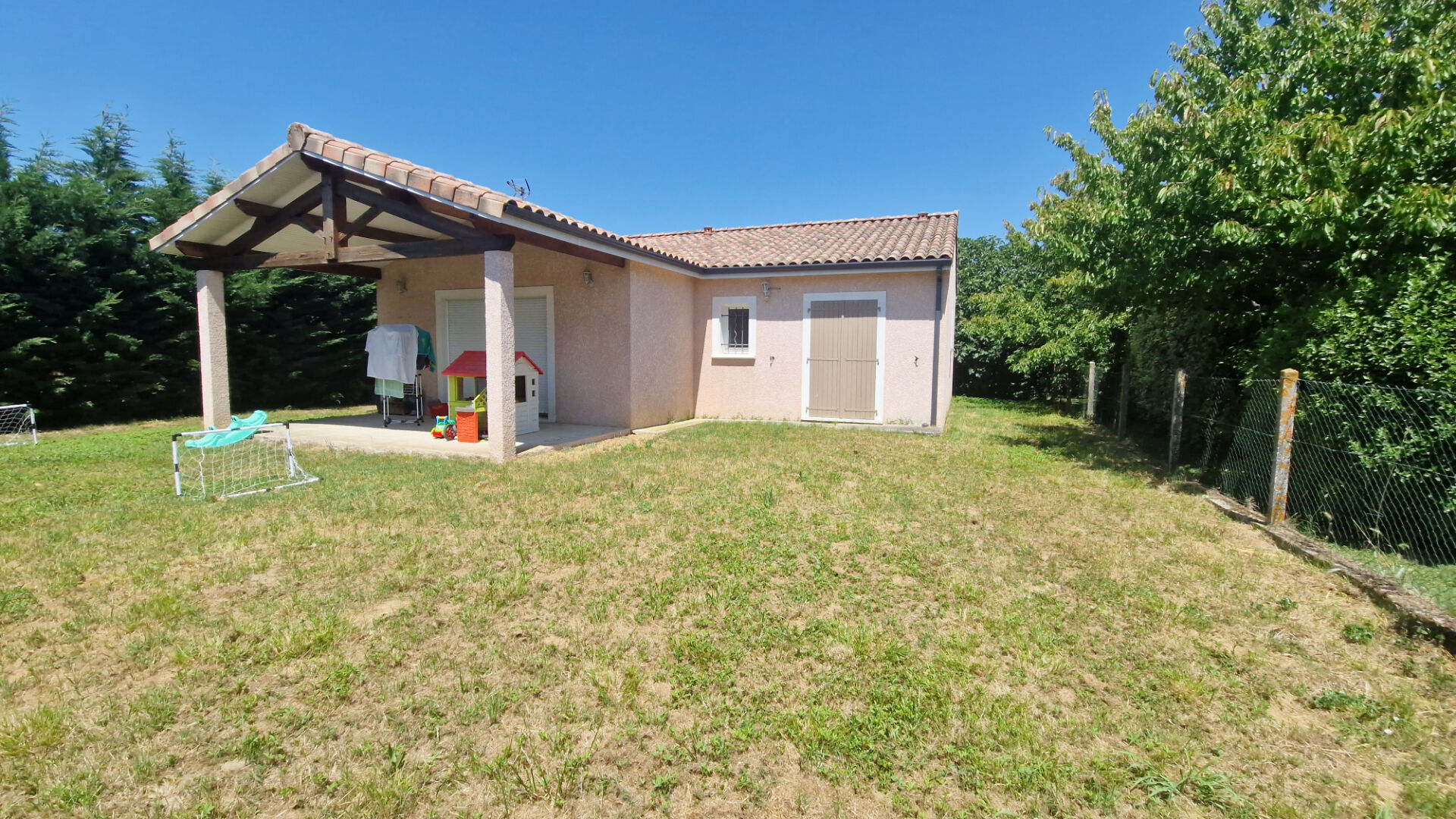 Maison 5 pièces 105 m² · à Monbequi · 105 m² · 232 100 €