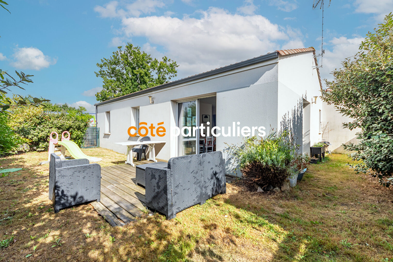 LA ROCHE SUR YON -- QUARTIER BELLE PLACE -- MAISON DE PLEIN PIEN  -- 93M2 utiles -- 4 CHAMBRES -- JARDIN -- GARAGE