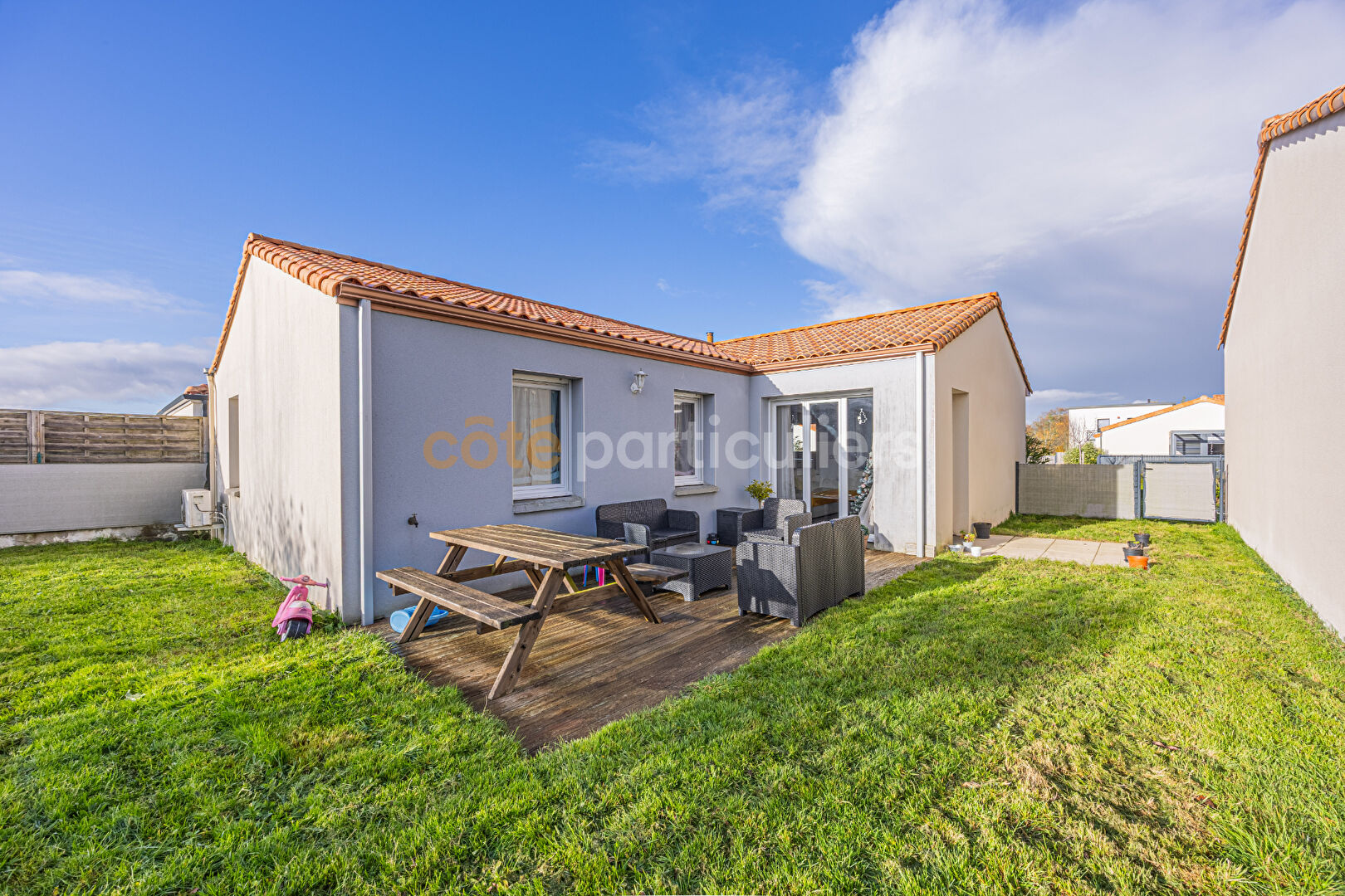 SOUS OFFRE -- MAISDON-SUR-SÈVRE -- MAISON DE 81 M2 -- PLAIN PIED -- 4 PIÈCES -- 3 CHAMBRES -- GARAGE -- JARDIN