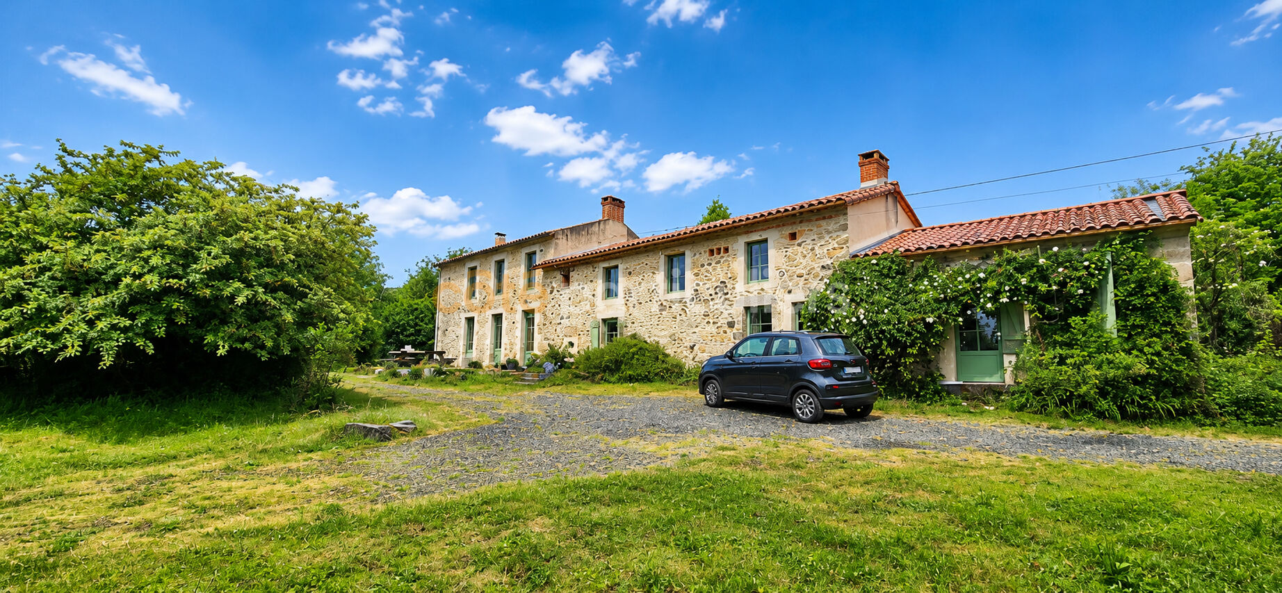 Maison 9 pièces 290 m² · au Champ-Saint-Père · 290 m² · 491 150 €