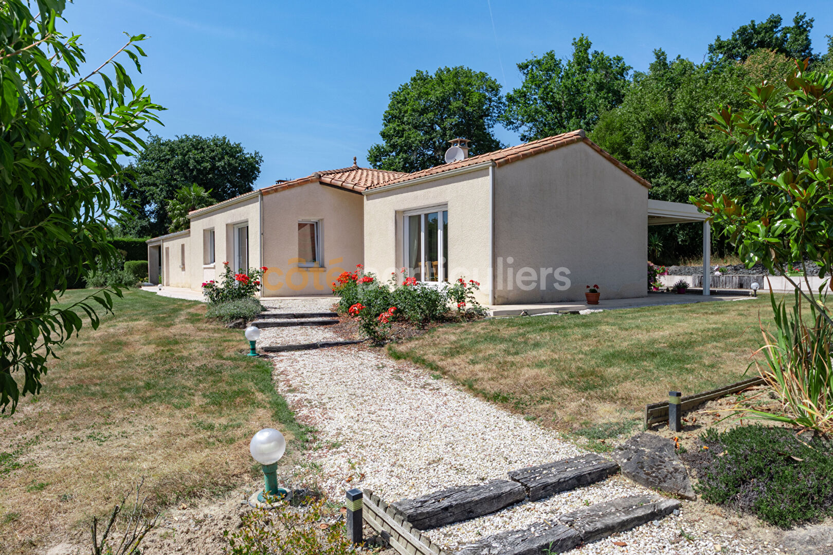 Maison 6 pièces 132 m² · à Chantonnay · 132,3 m² · 423 300 €