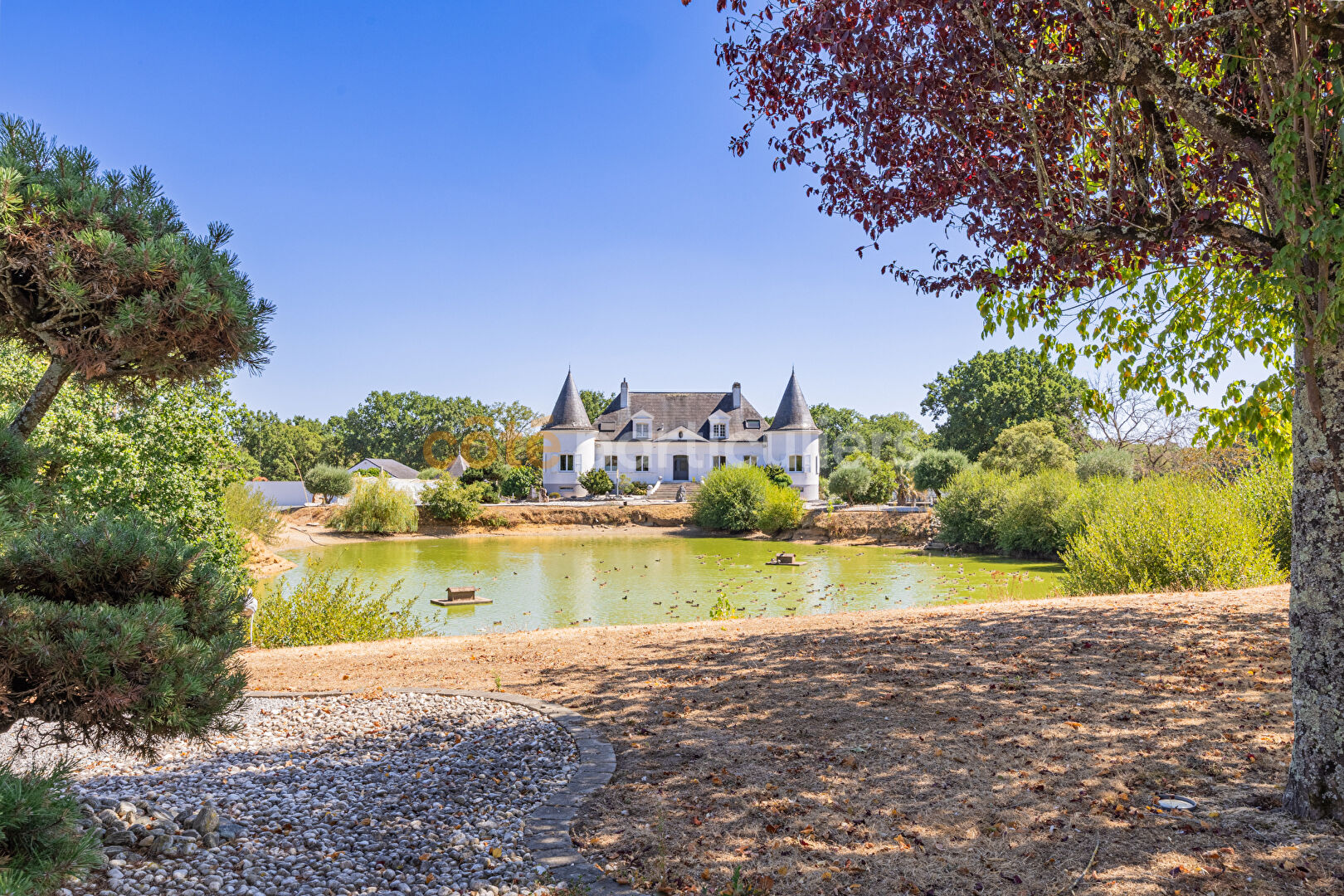 Maison 9 pièces 410 m² · à La Chevroliere · 410 m² · 1 956 000 €