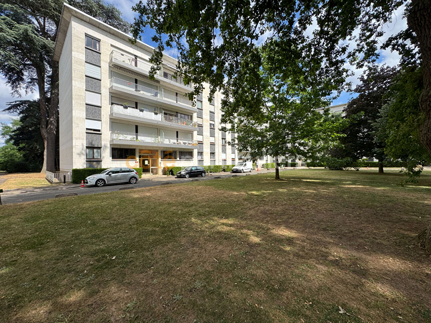 Appartement 6 pièces 96 m² · à Orleans · 96,3 m² · 159 848 €