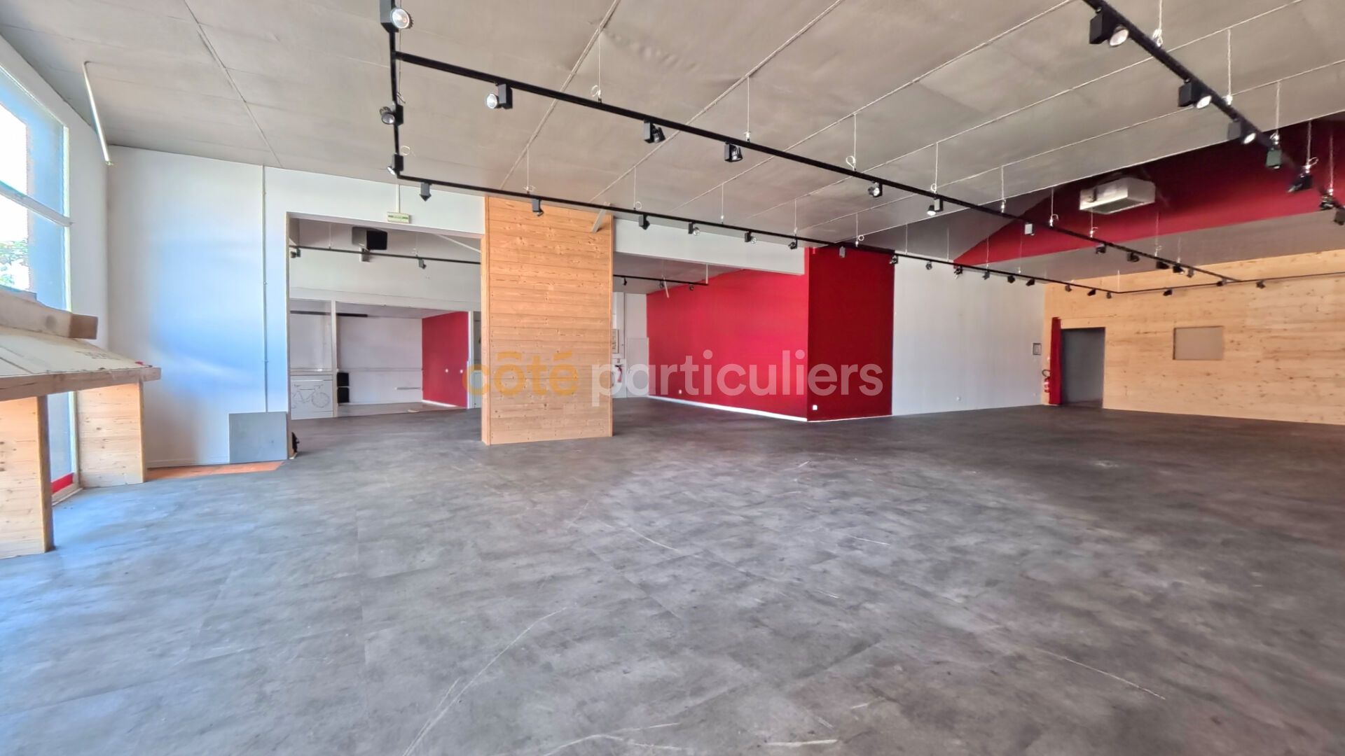 Local commercial 6 pièces 270 m² · à Les Sables D Olonne · 270 m² · 446 770 €