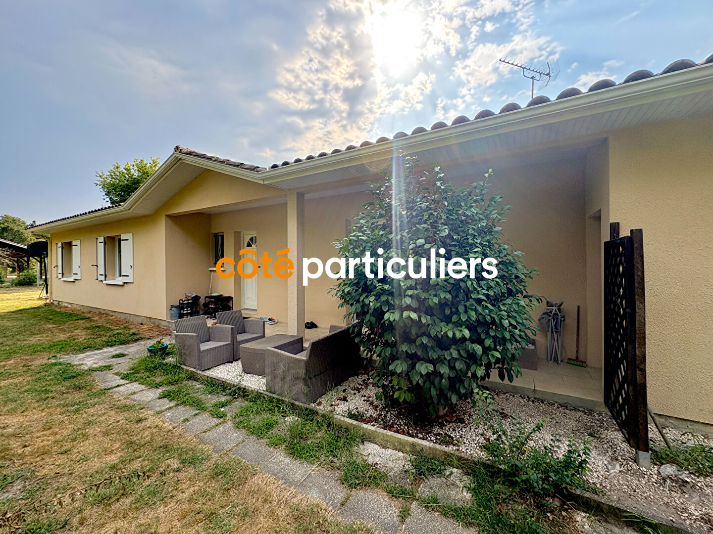 VENSAC - MAISON FAMILIALE - PLAIN-PIED -  T5  - 144 m²  - GARAGE - TERRAIN 904 m²