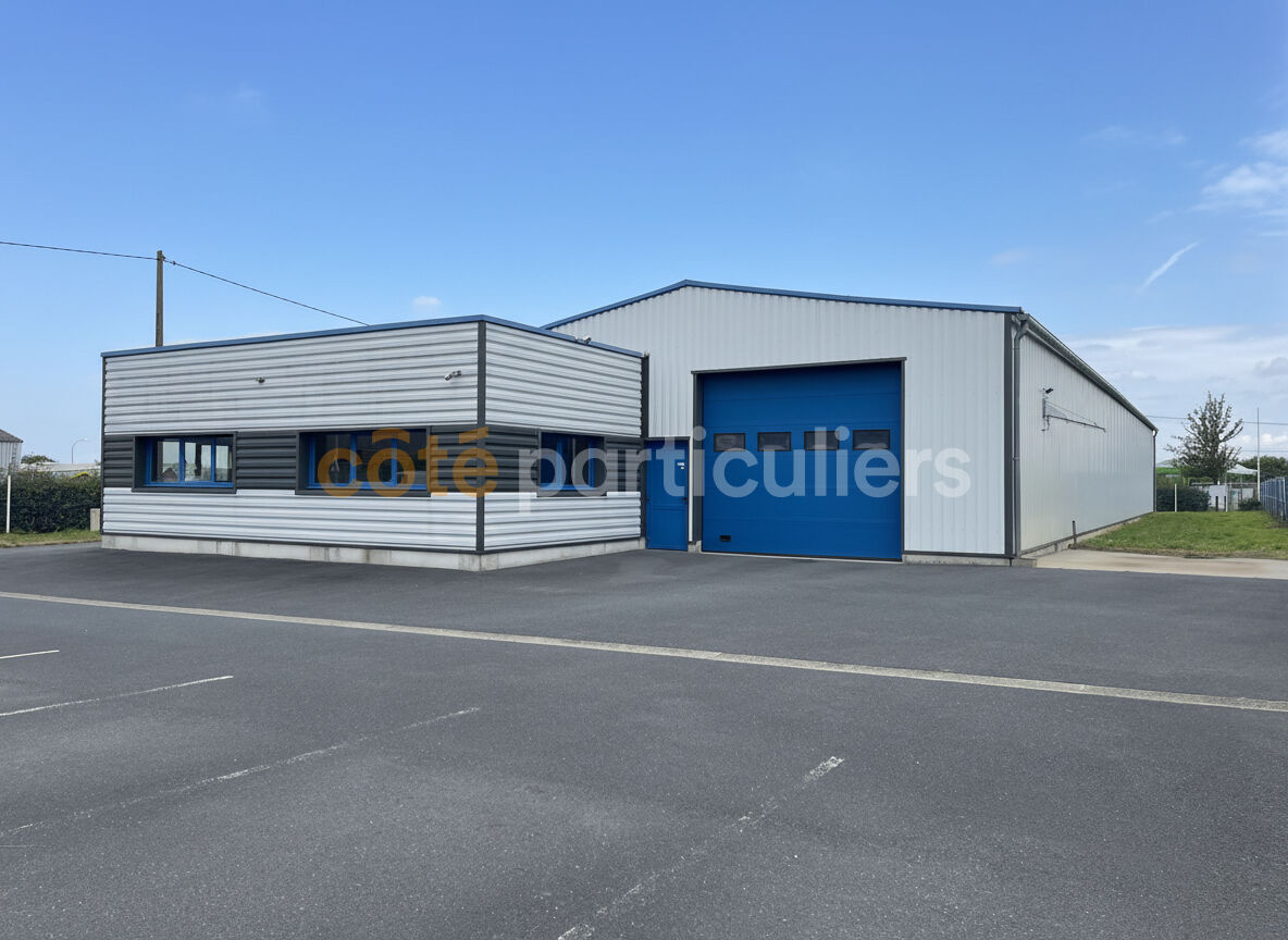 Local commercial 555 m² · à Le Molay Littry · 555 m² · 512 050 €