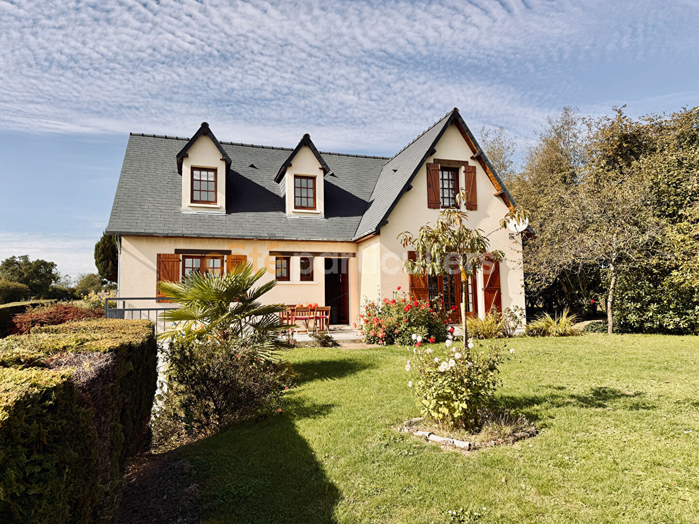 Maison 5 pièces 140 m² · à Saint-Jean-d'Elle · 140 m² · 238 000 €