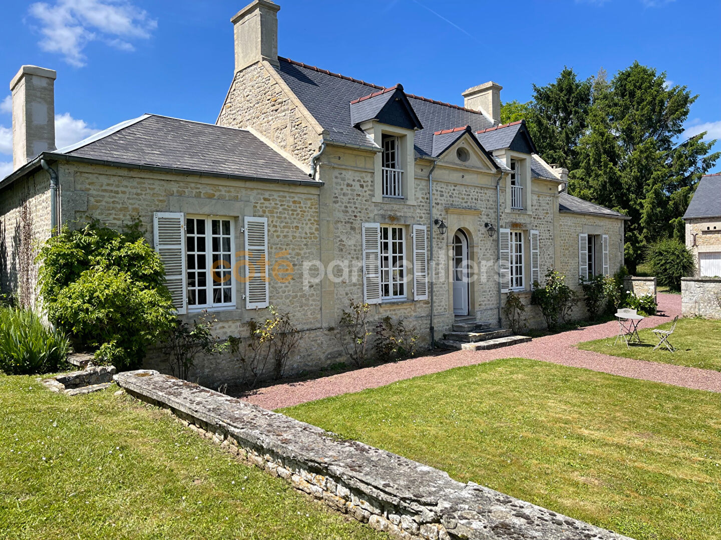 Maison 8 pièces 203 m² · à Saonnet · 203 m² · 291 900 €