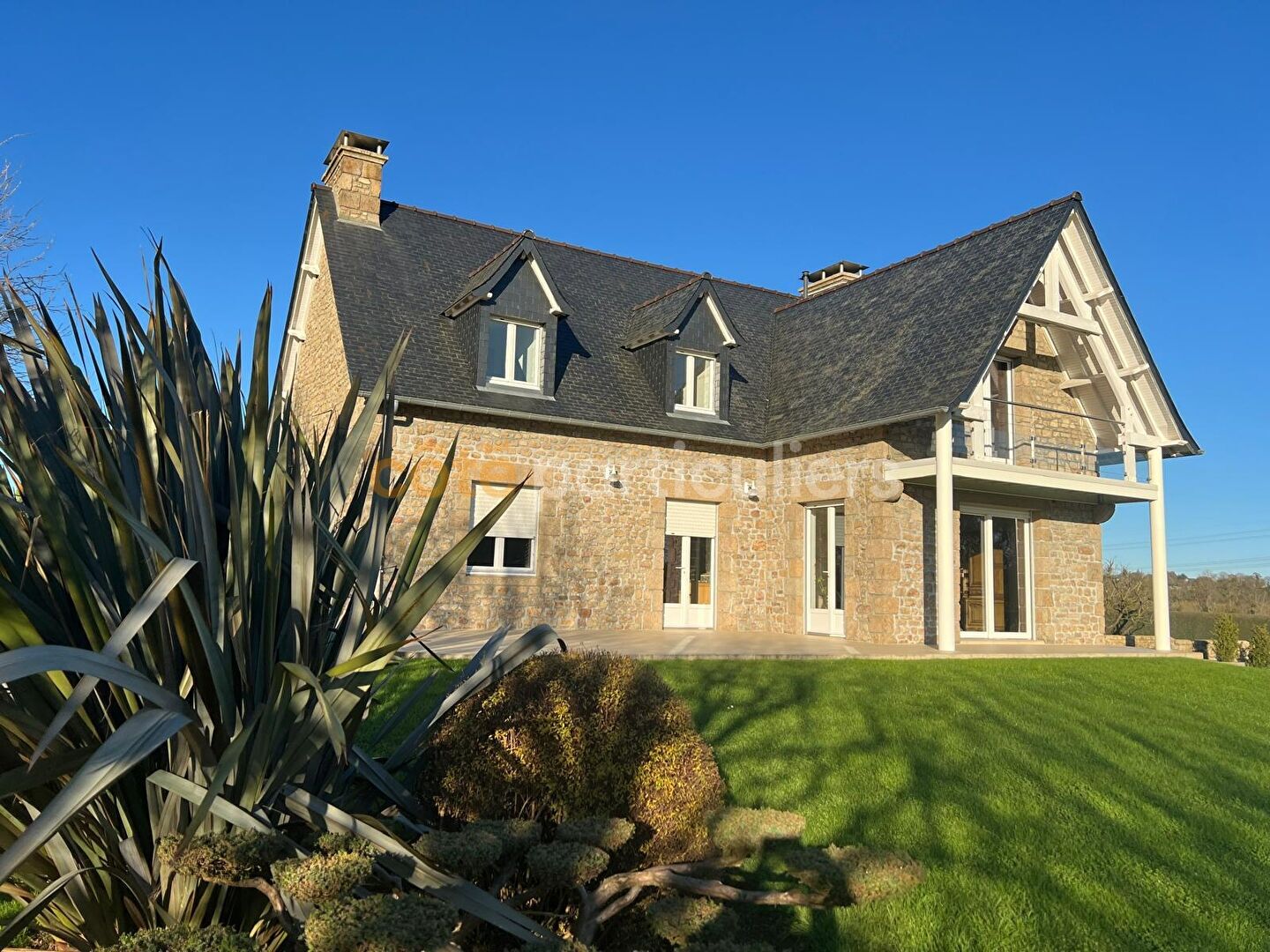 Maison 7 pièces 142 m² · à Grandparigny · 142 m² · 243 500 €