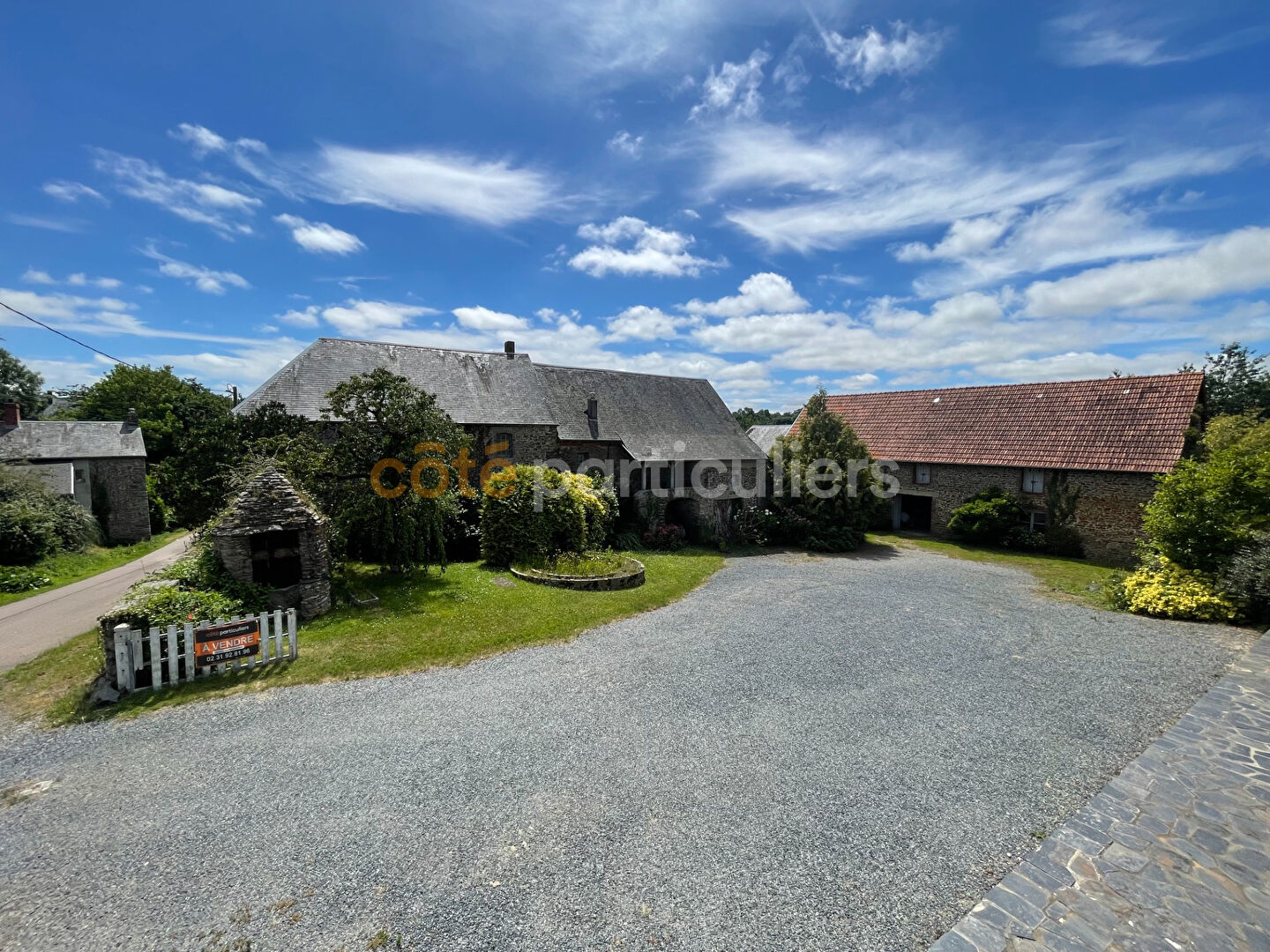 Maison 8 pièces 212 m² · à Saint Jean de Savigny · 212 m² · 295 395 €