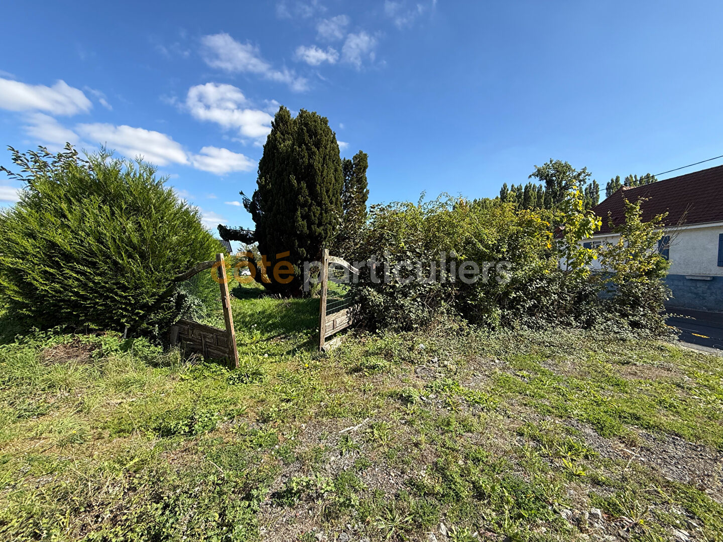 Terrain 919 m² à Bajus