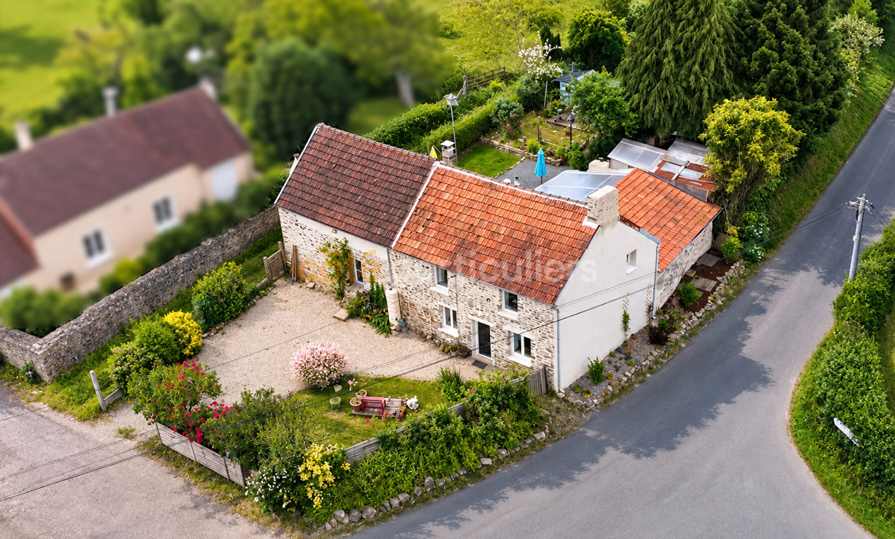 Maison 6 pièces 147 m² · à Neuville-en-Beaumont · 147 m² · 218 925 €