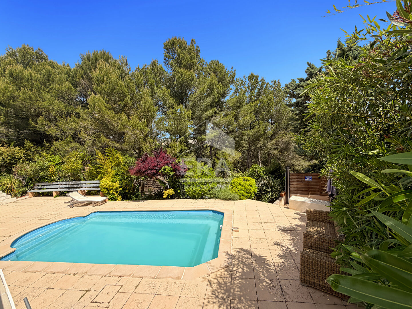 Maison 4 pièces 137 m² · à Les Pennes-Mirabeau · 137 m² · 559 000 €