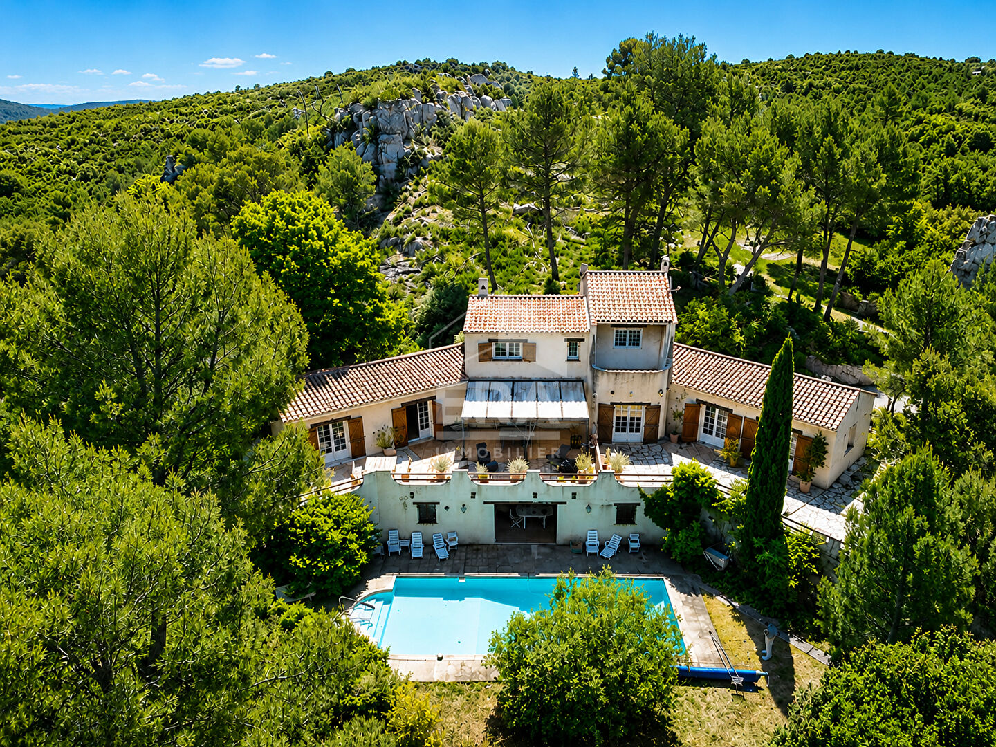Maison 7 pièces 204 m² · à Les Pennes-Mirabeau · 204 m² · 756 000 €