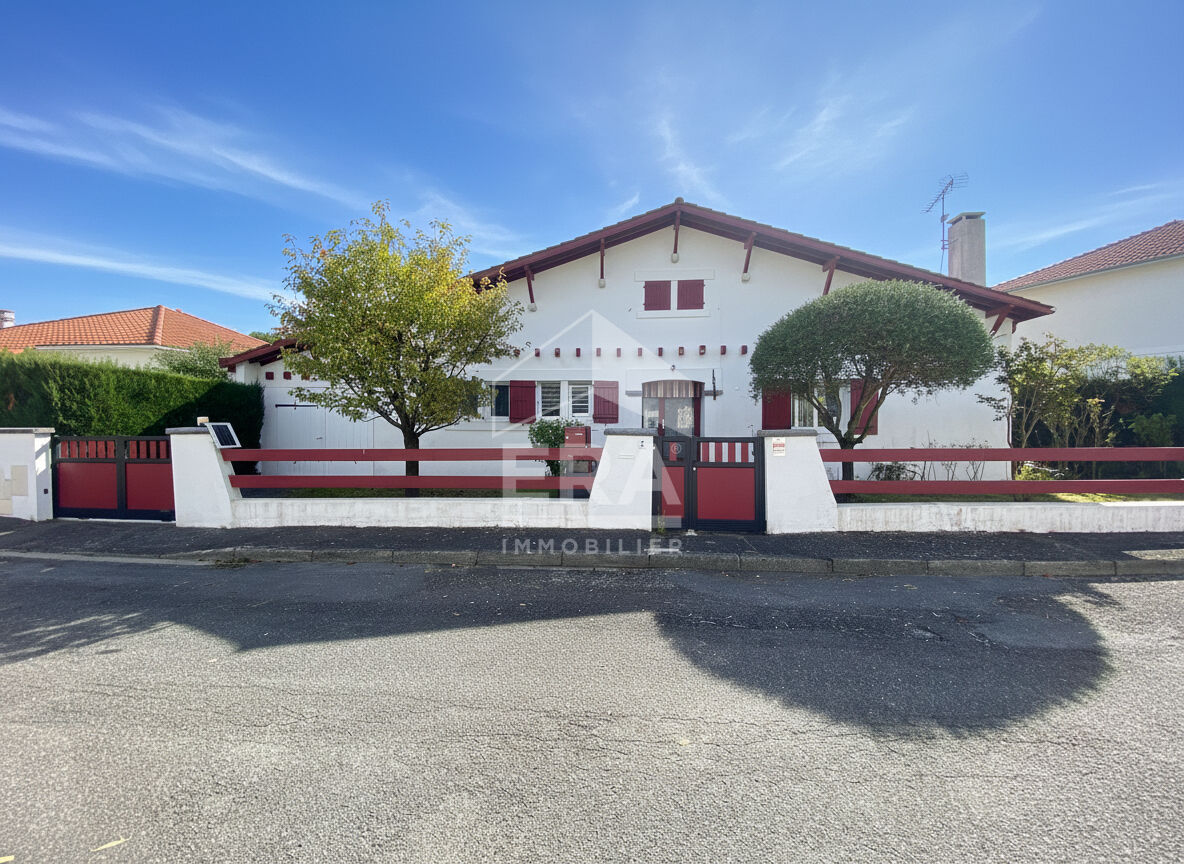 Maison 6 pièces 134 m² · à Bizanos · 134 m² · 355 100 €