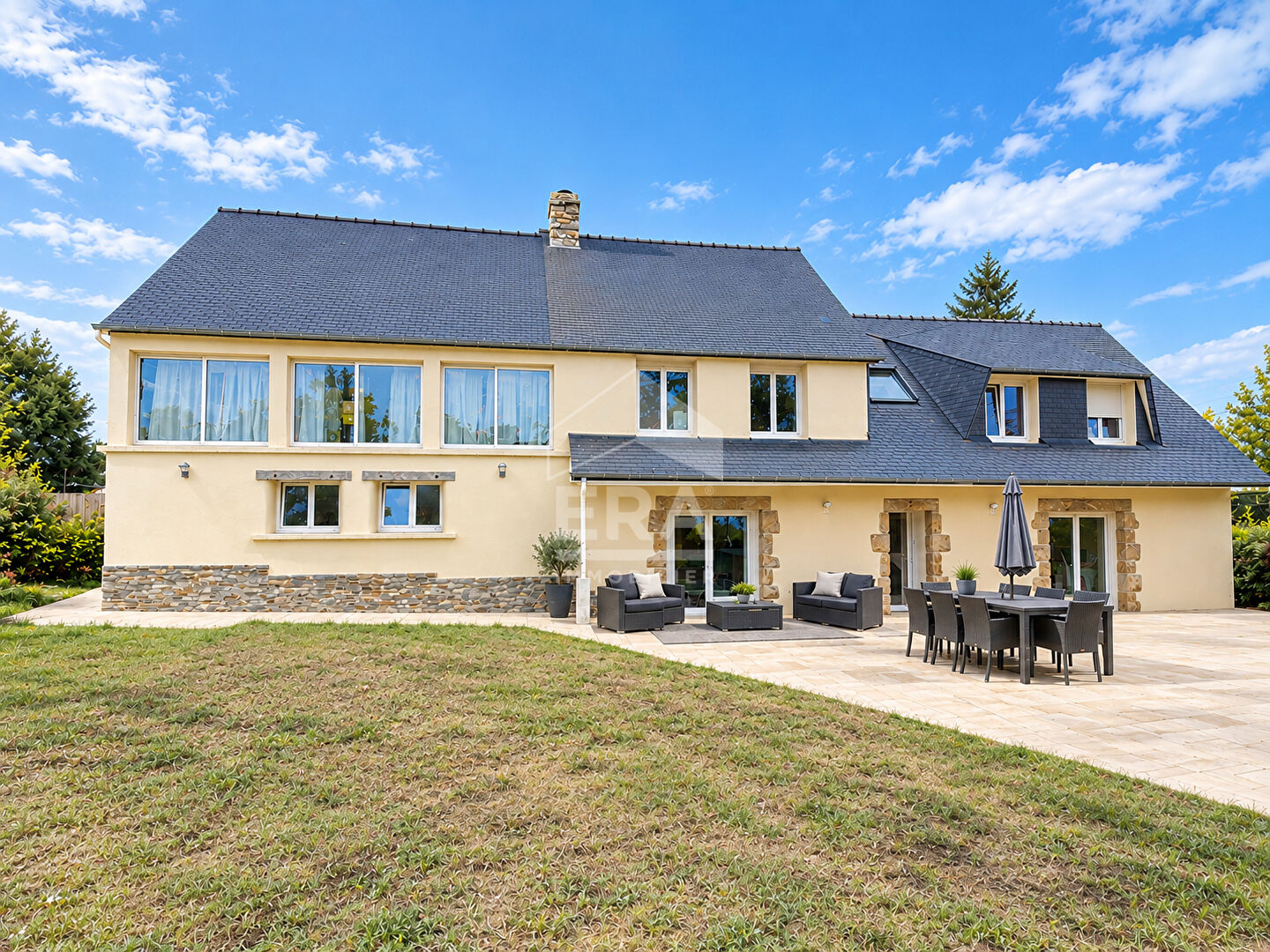 Maison 6 pièces 169 m² · à Mesnil-Roc'H · 169 m² · 455 800 €
