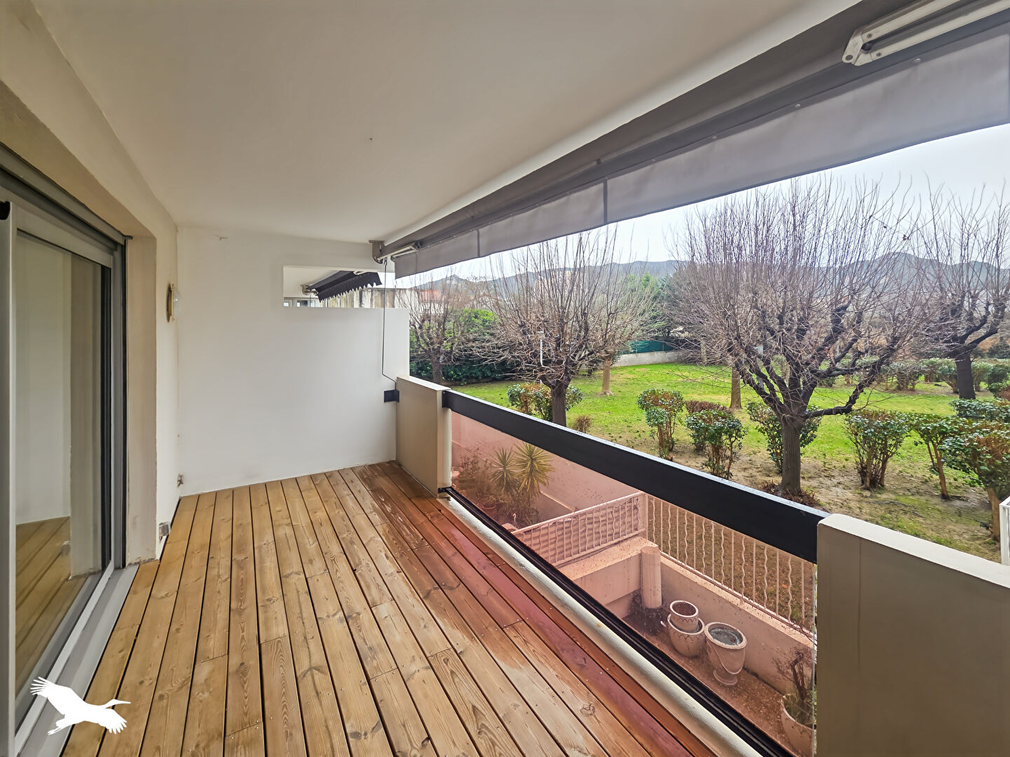 Appartement  - 4 pièces    - 73 m² - MARSEILLE 11 (13)