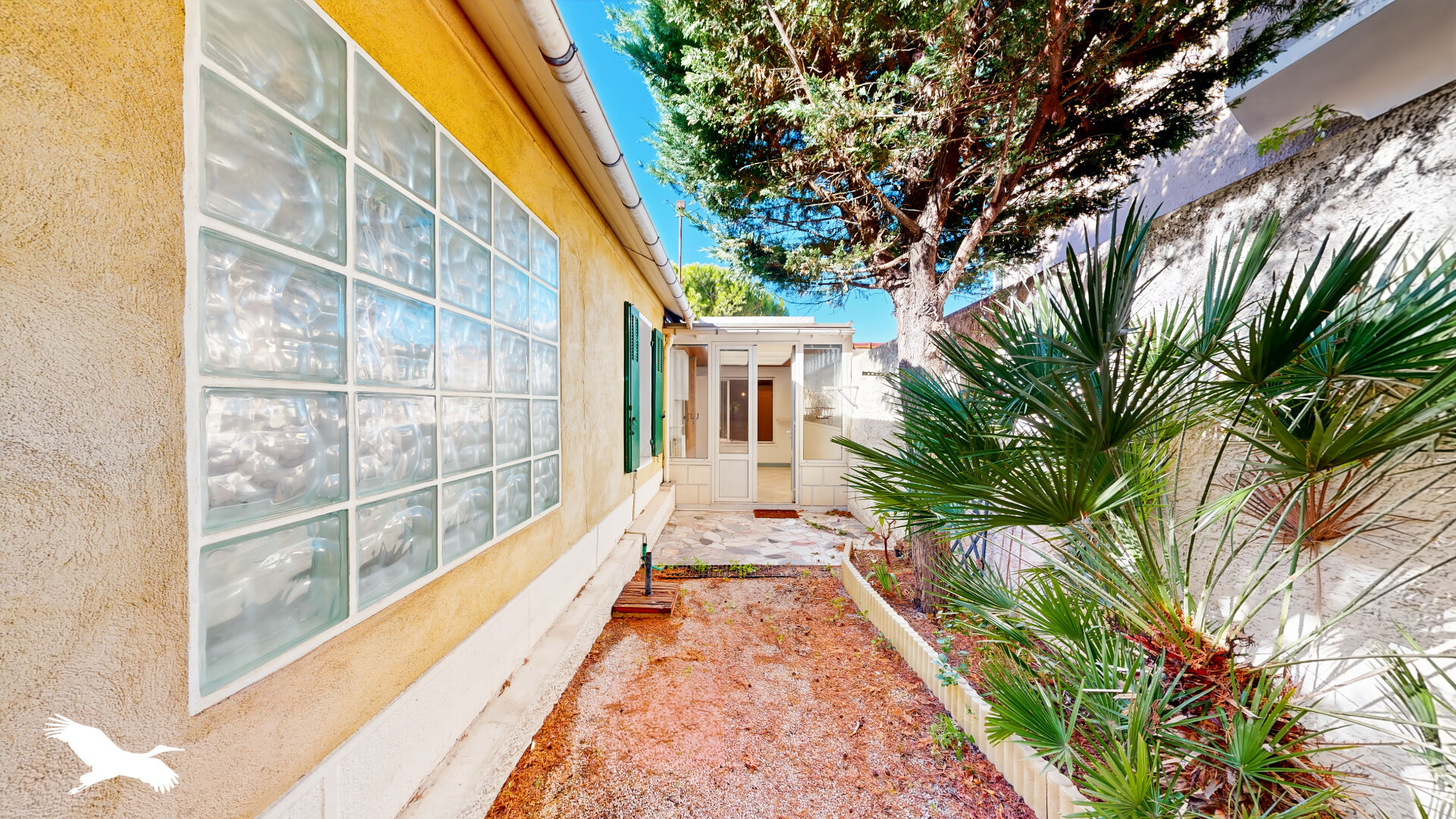 Maison  - 3 pièces    - 77,2 m² - MARSEILLE 09 (13)