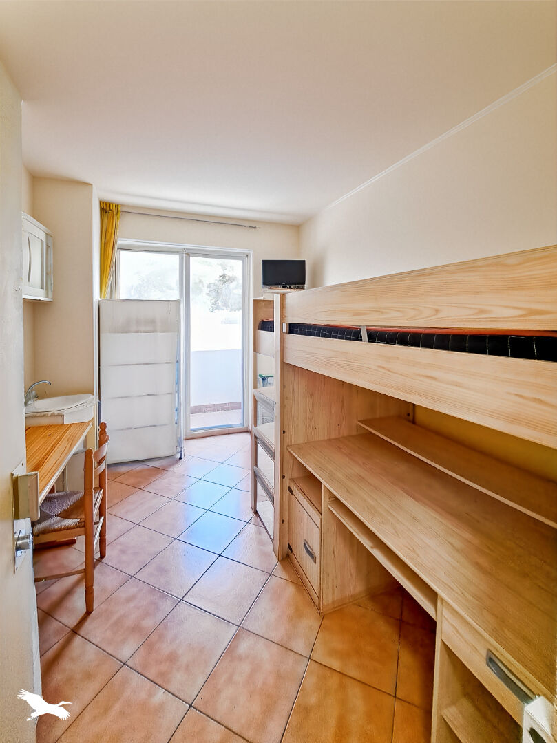 Appartement  - 1 pièce    - 27 m² - MARSEILLE 08 (13)