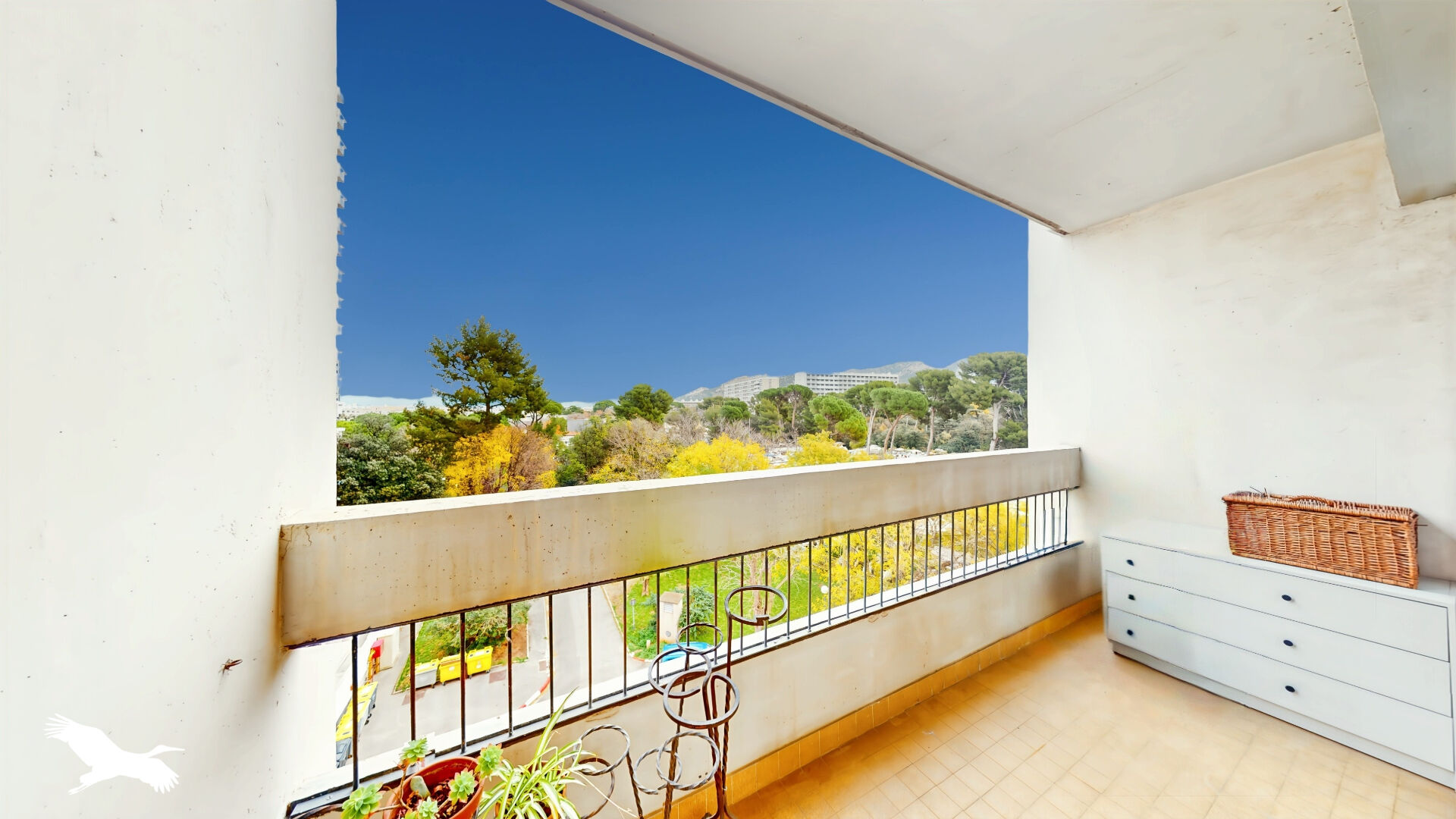 Appartement  - 1 pièce    - 44,1 m² - MARSEILLE 09 (13)