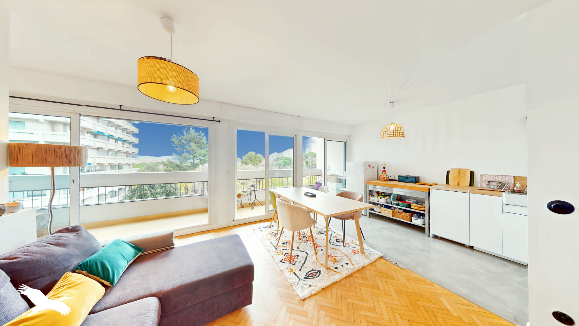 Appartement  - 1 pièce    - 44,1 m² - MARSEILLE 09 (13)