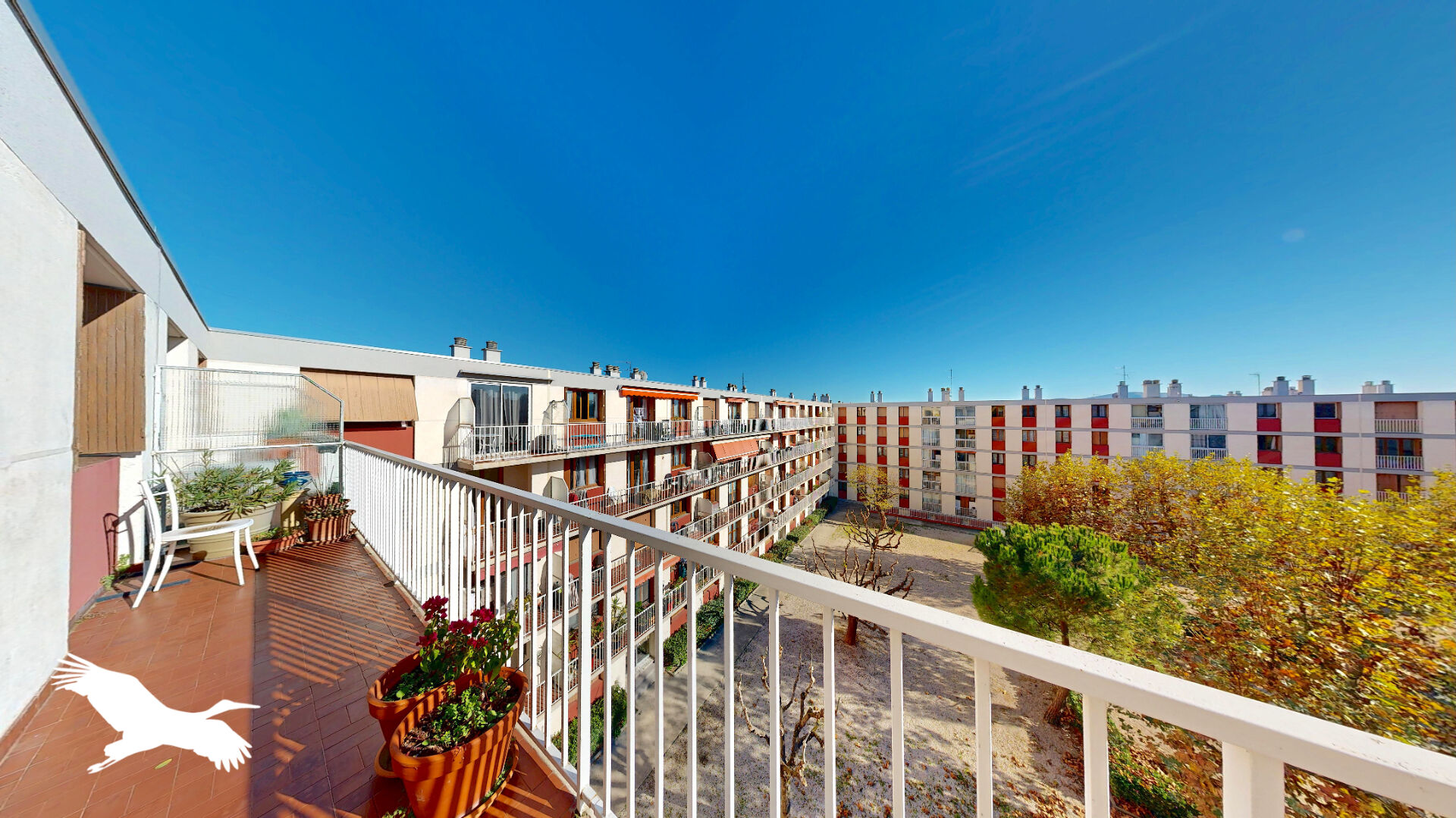 Appartement  - 4 pièces    - 81 m² - MARSEILLE 13 (13)