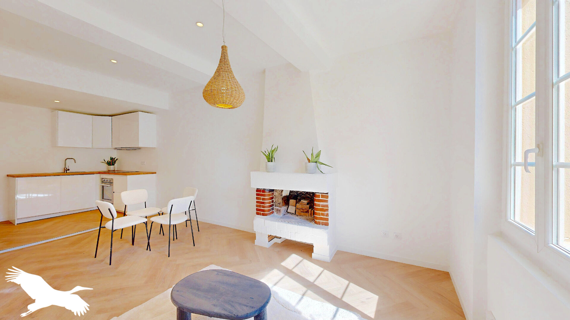 Appartement  - 2 pièces    - 36 m² - CASSIS (13)