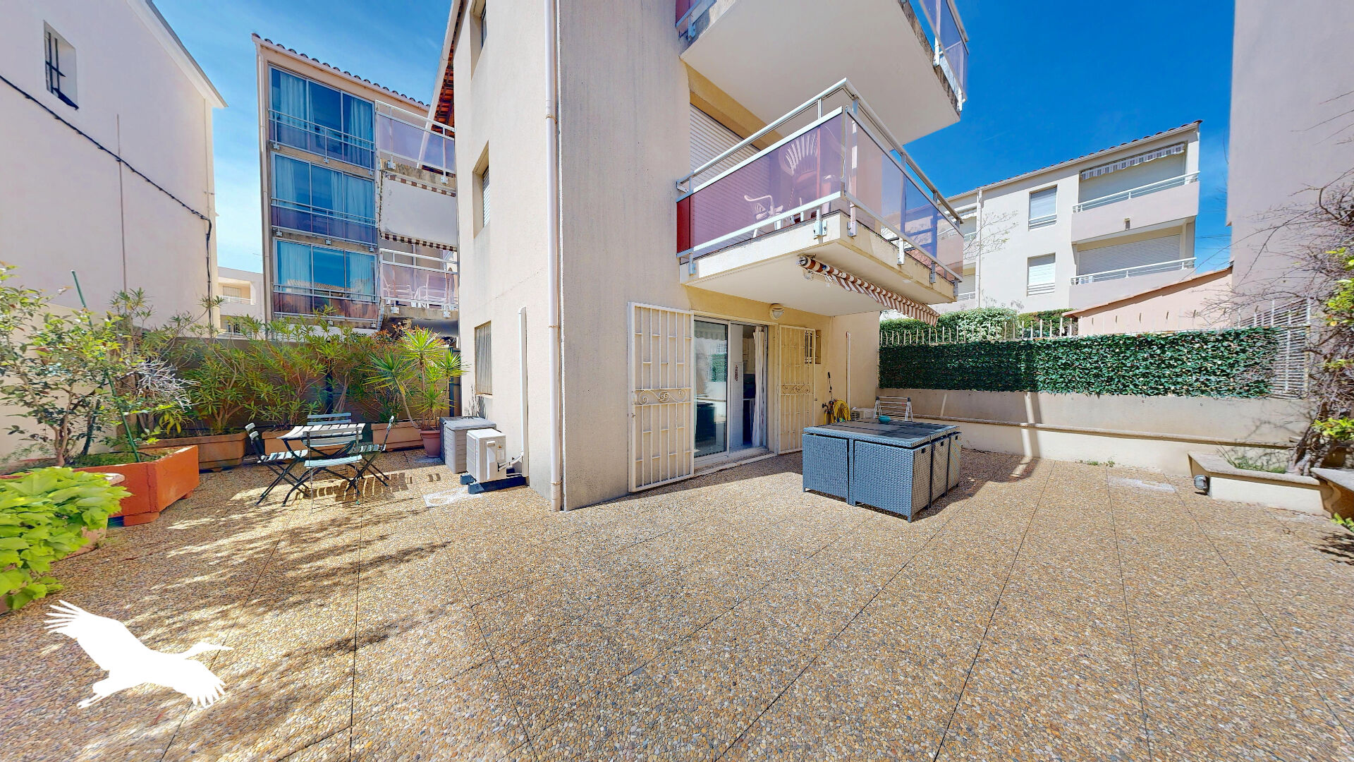 Appartement  - 2 pièces    - 36 m² - BANDOL (83)