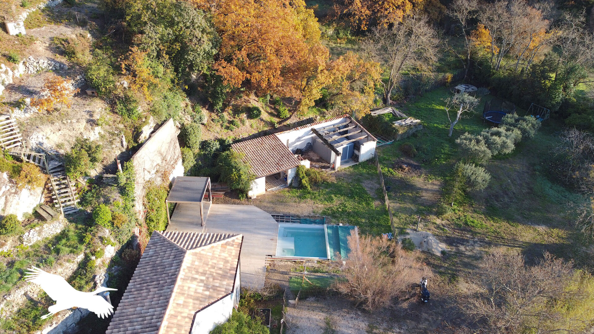 Maison  - 6 pièces    - 196 m² - ROQUEVAIRE (13)