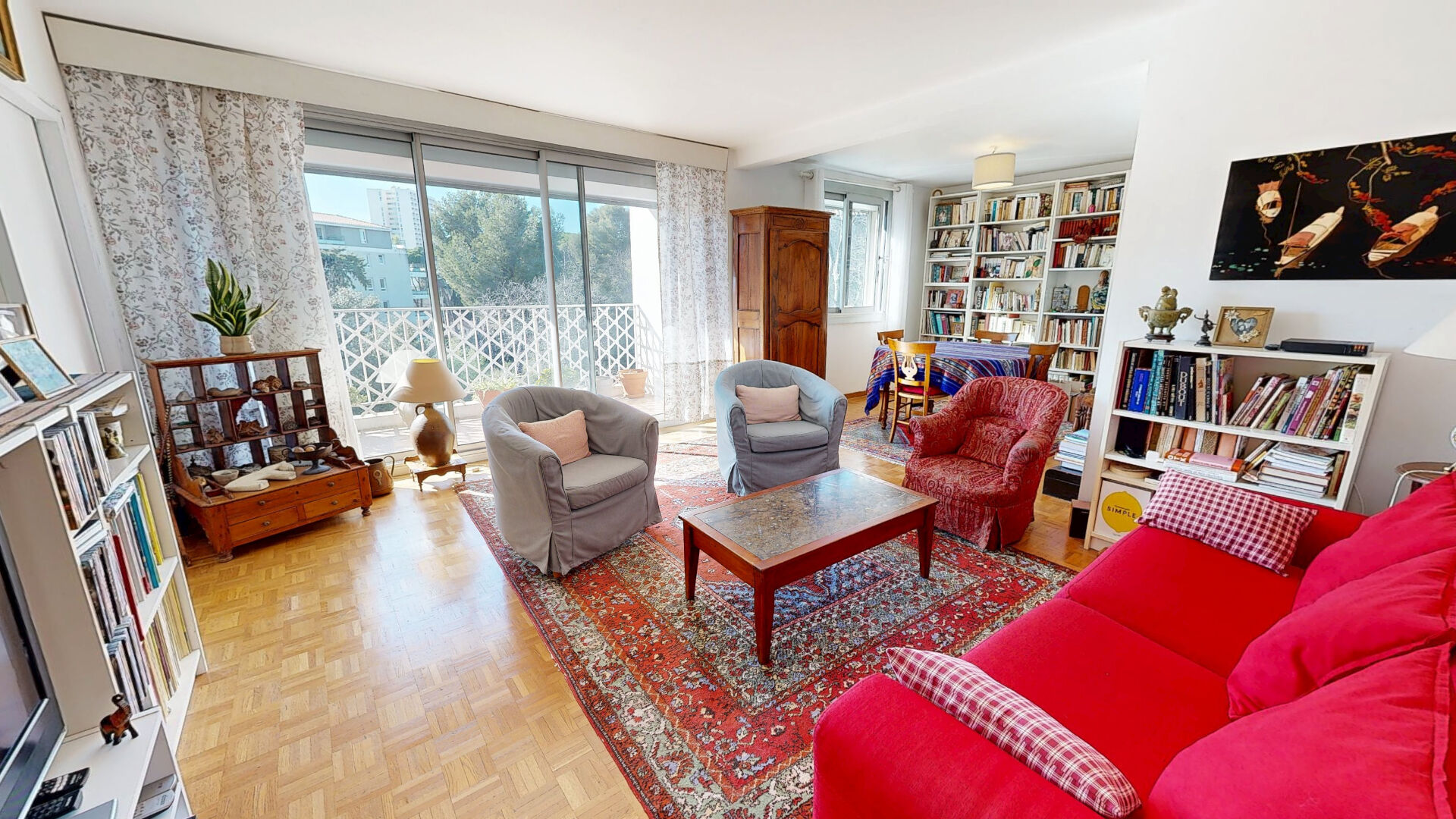 Appartement  - 4 pièces    - 94 m² - MARSEILLE 09 (13)