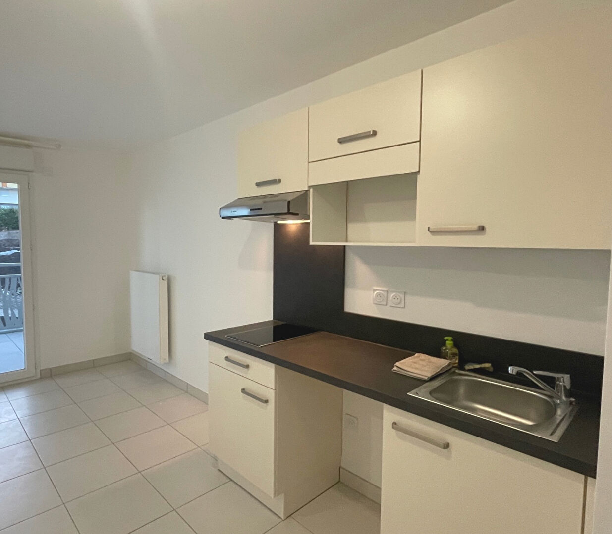 T2 dans résidence de 2021, proche Bd Lafayette.