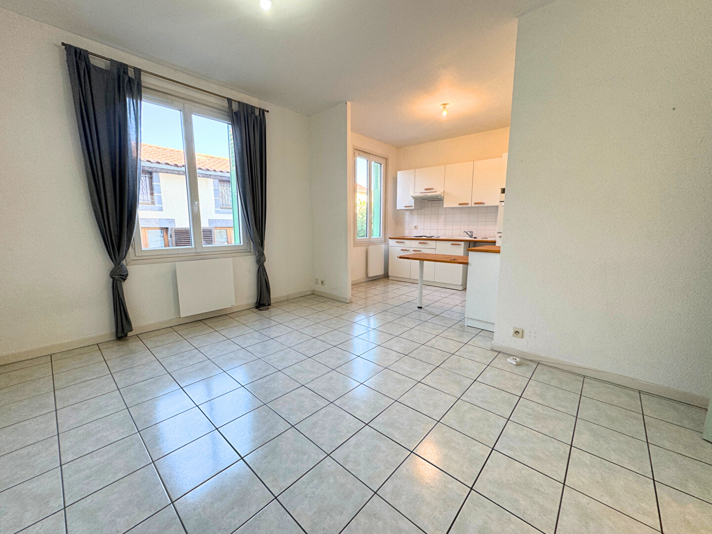 Appartement Clermont Ferrand 2 pièce(s) 48.77 m2
