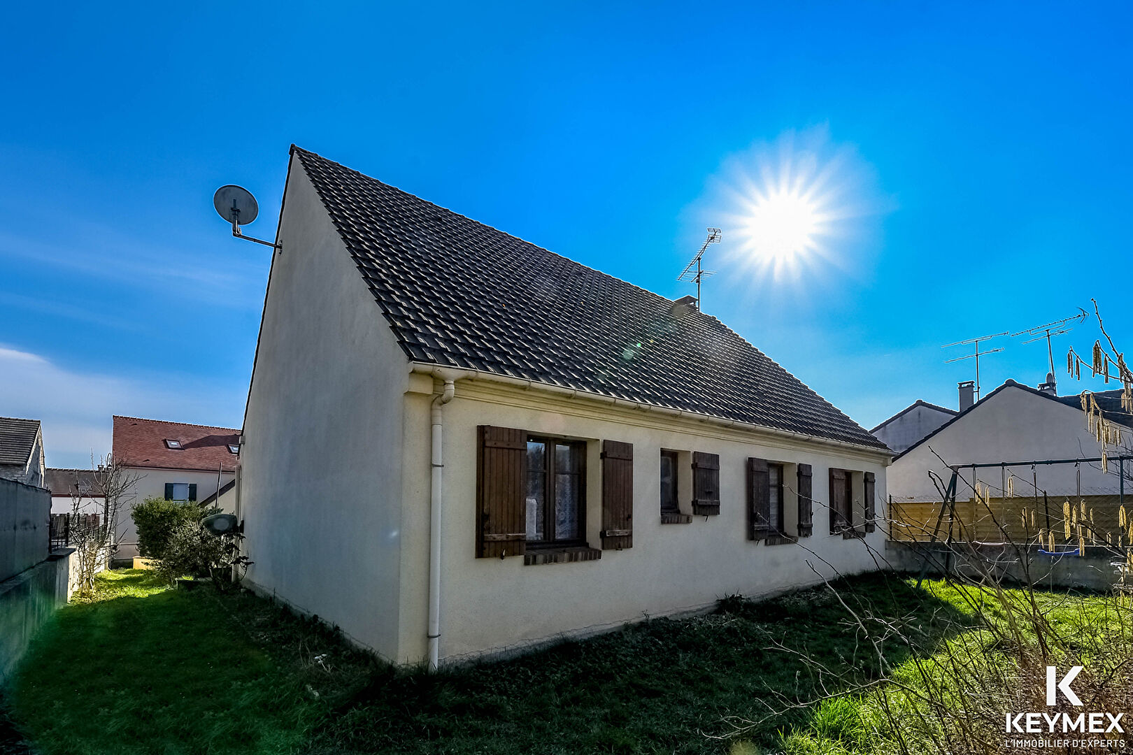 Pavillon familial avec sous-sol total - Champagne-sur-Oise centre