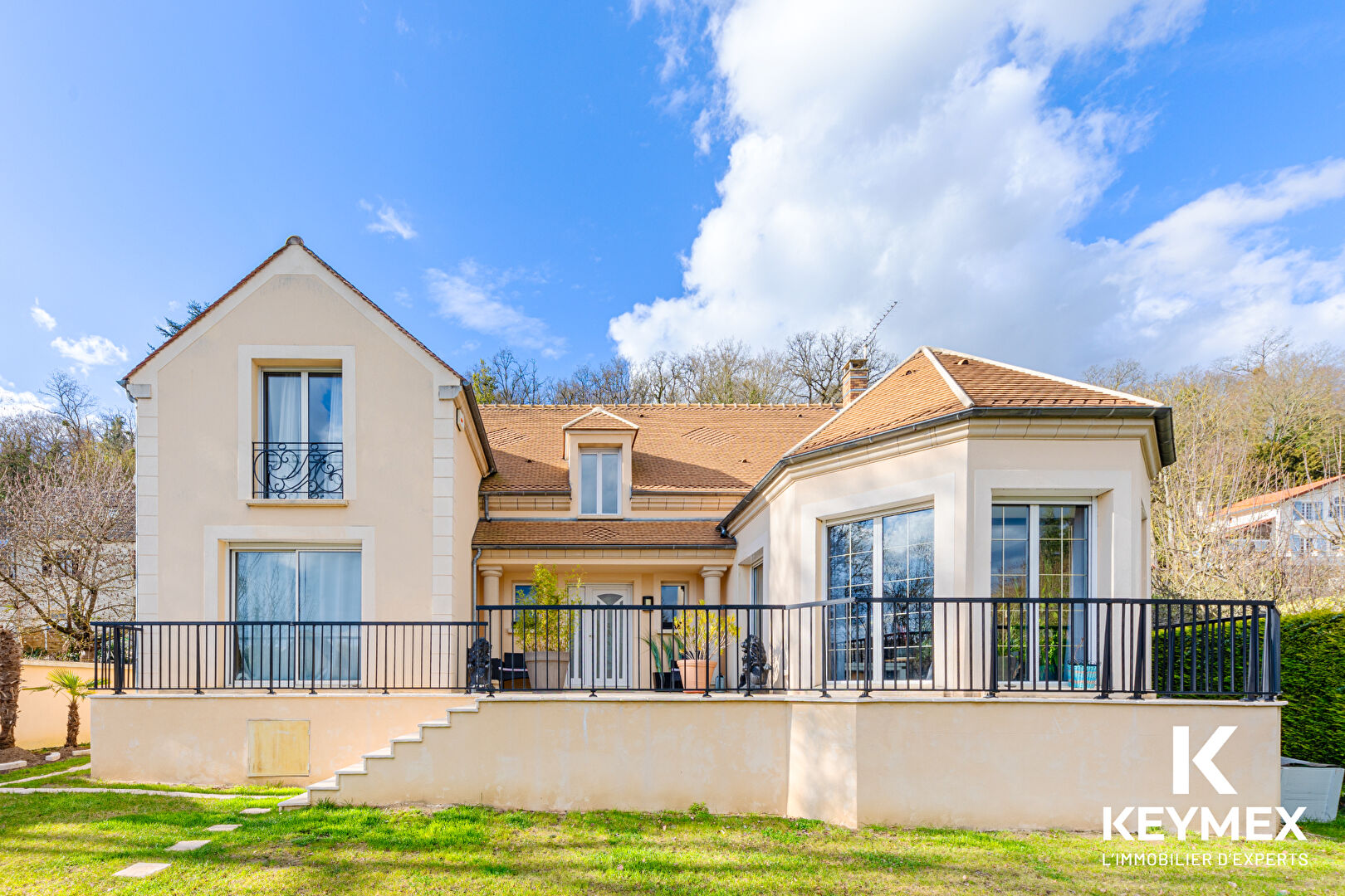 Maison Pontoise  8 Pièces  4chambres pièce de vie 100m²