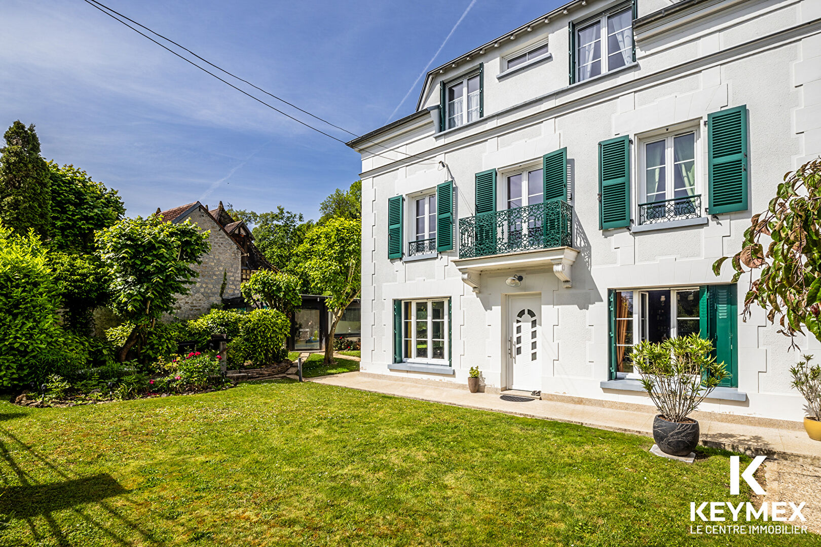 Maison d'exception à vendre à Parmain - 5 chambres, 220 m² sur terrain de 1718 m²