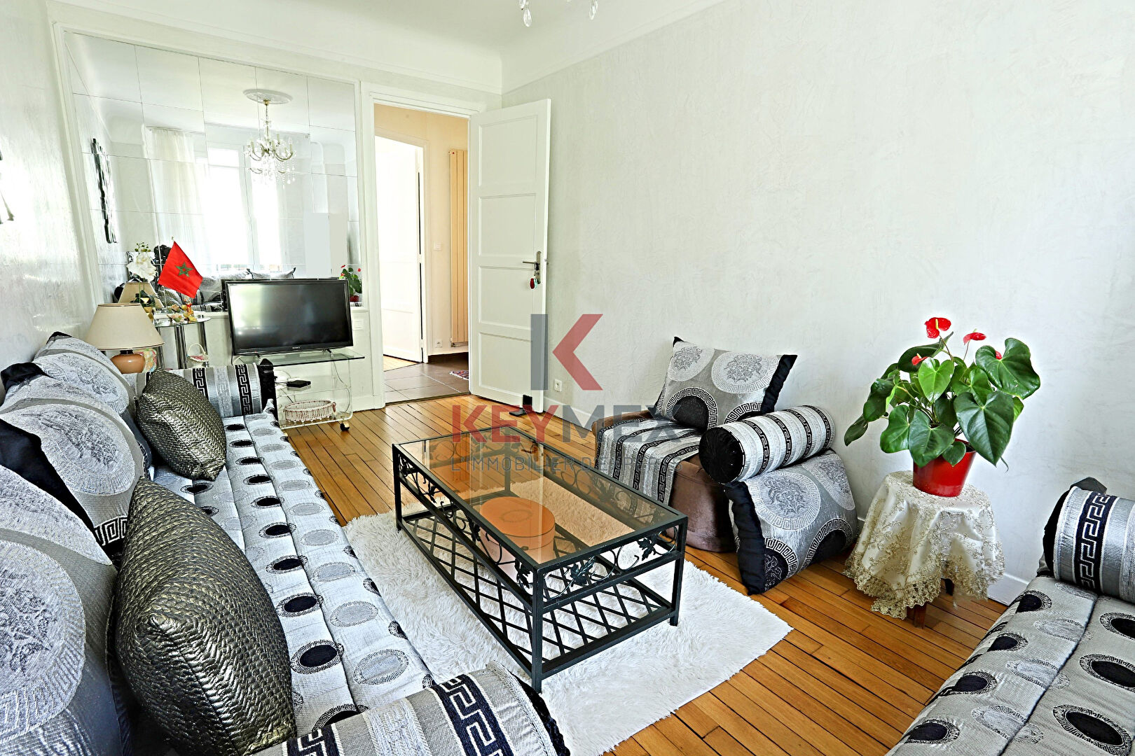 Photo 3