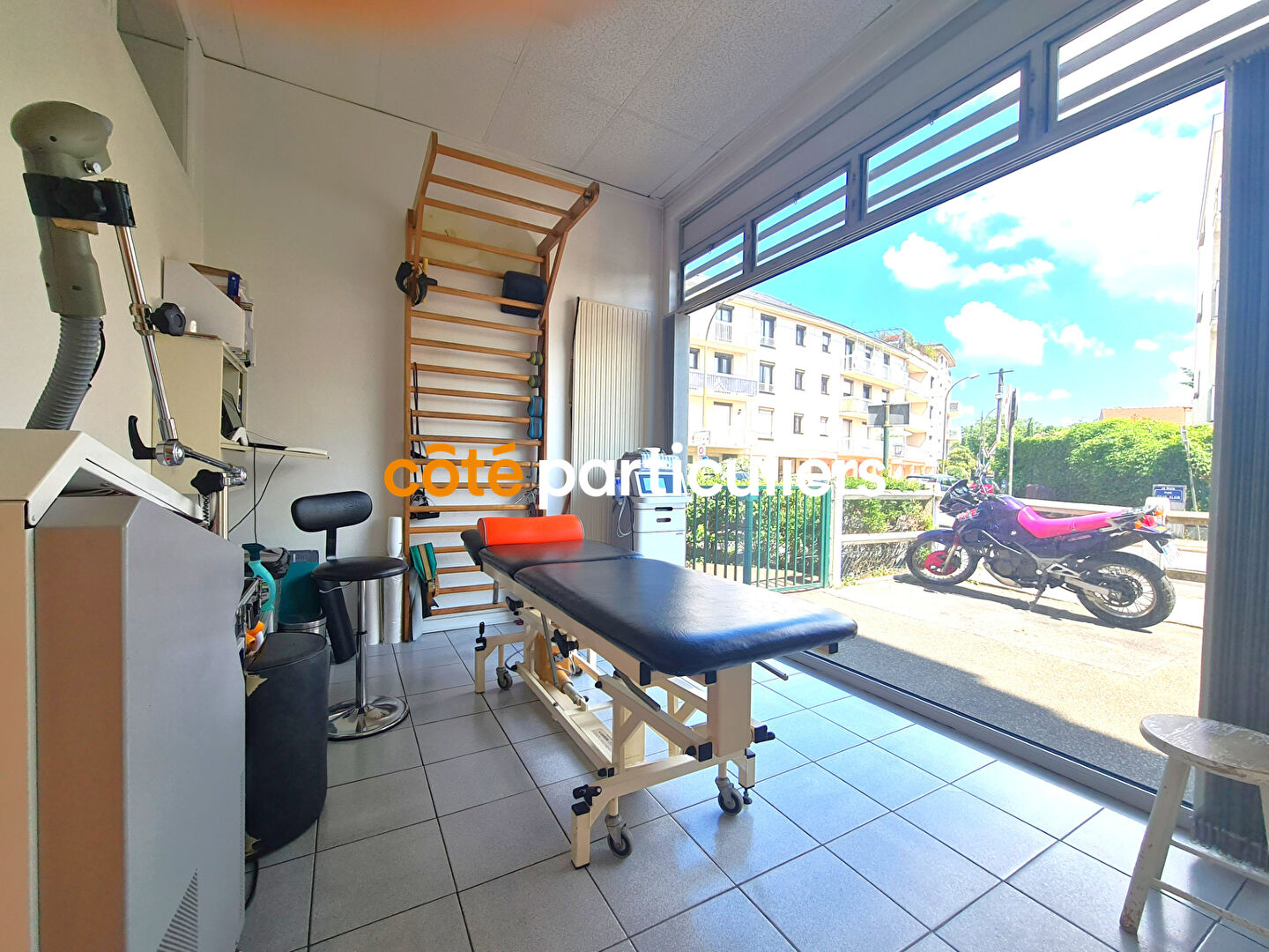 Local commercial 5 pièces 68 m² · à Le Pecq · 68,4 m² · 295 000 €