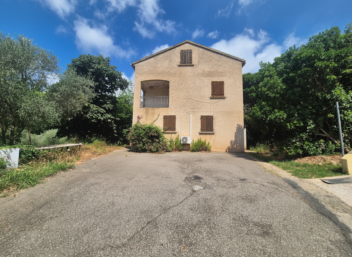 Maison 6 pièces 232 m² · à Vignale · 232 m² · 284 000 €