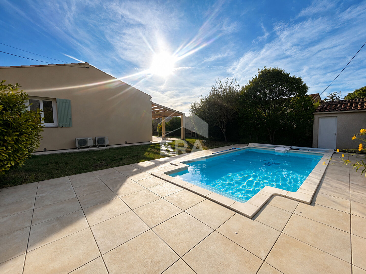 Maison 4 pièces 98 m² · à Entraigues-sur-la-Sorgue · 98 m² · 325 000 €