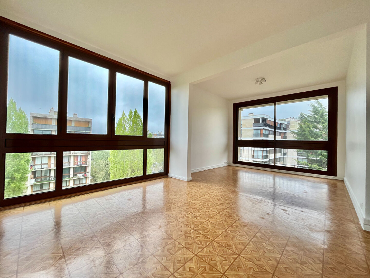 Appartement 5 pièces 84 m² · à Fontenay-le-Fleury · 84 m² · 189 500 €