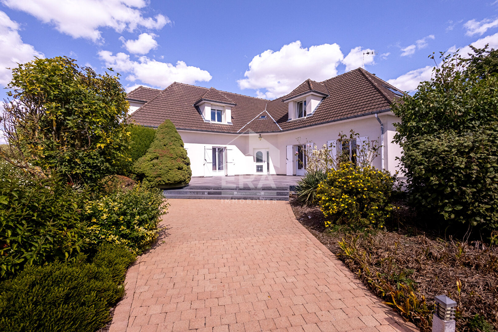 Maison 8 pièces 328 m² · à Athies-sous-Laon · 328 m² · 680 000 €