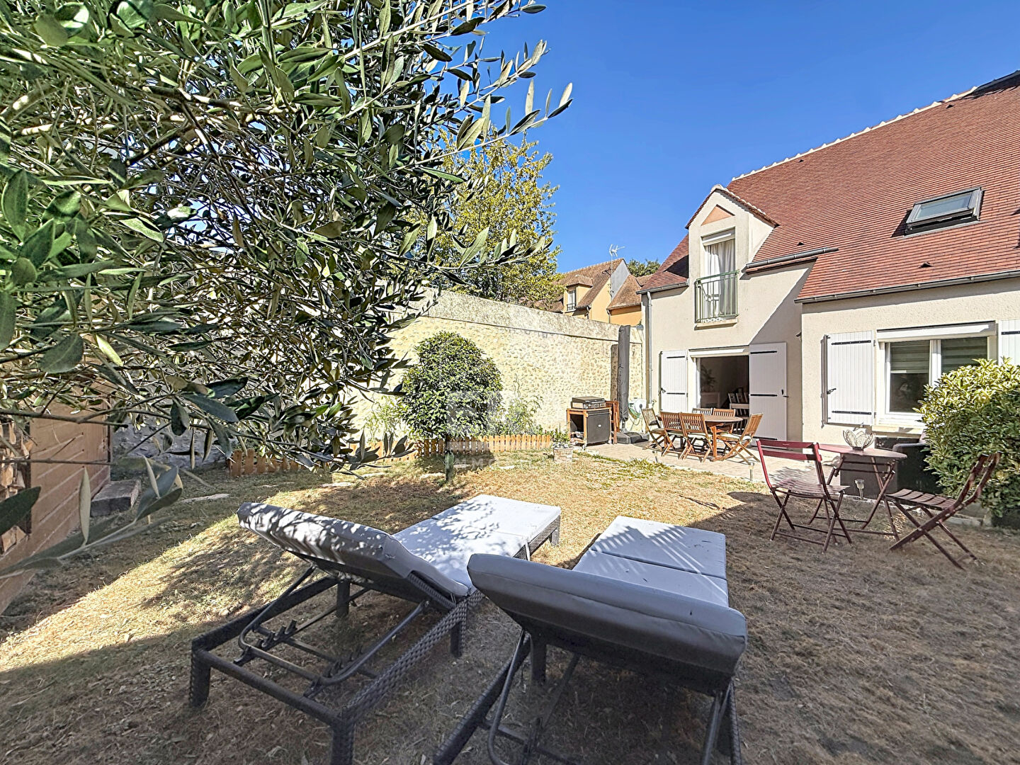 Maison 6 pièces 105 m² · à Étampes · 105 m² · 275 600 €