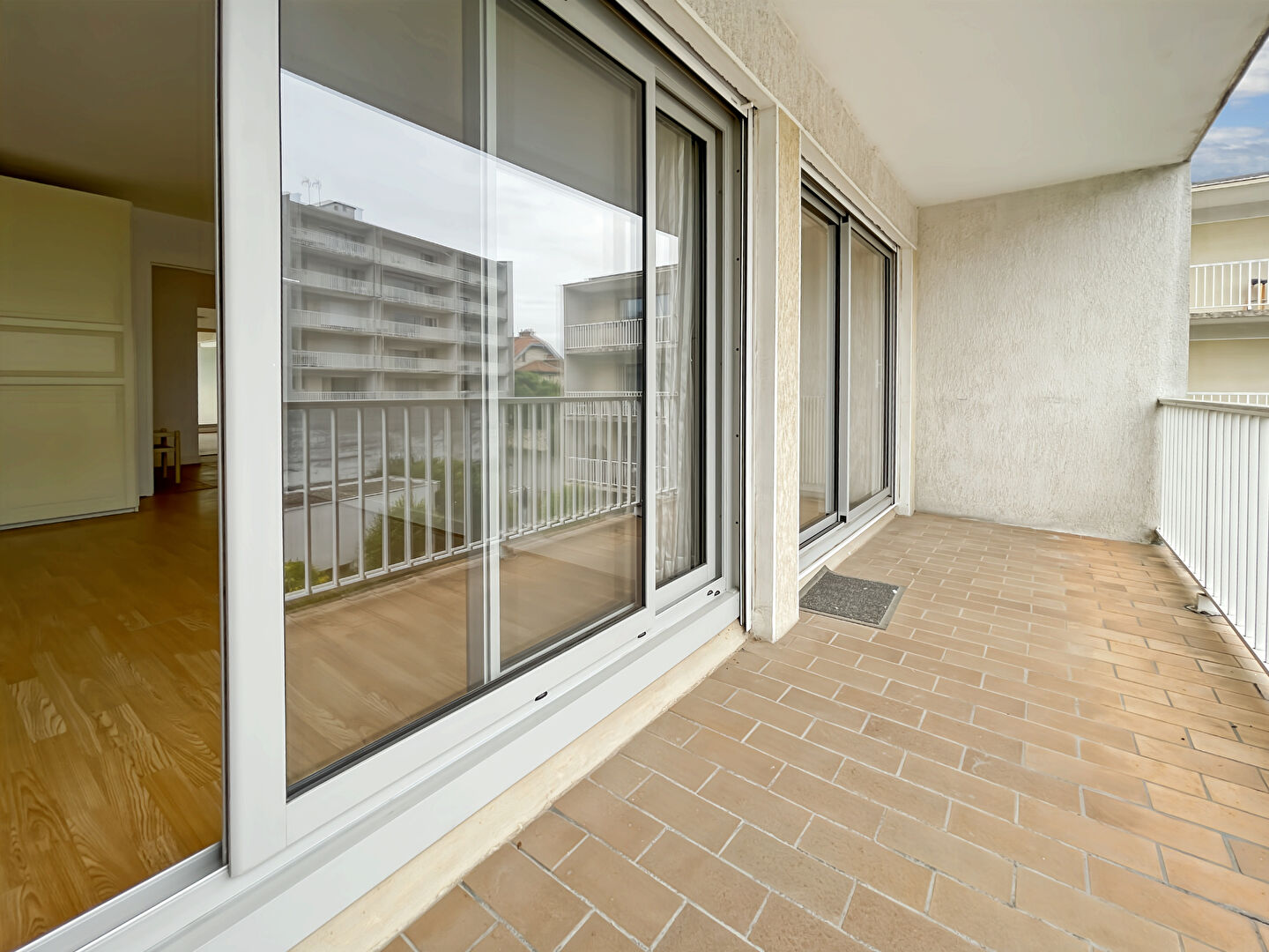 Appartement 4 pièces 77 m² · à Melun · 77 m² · 160 000 €