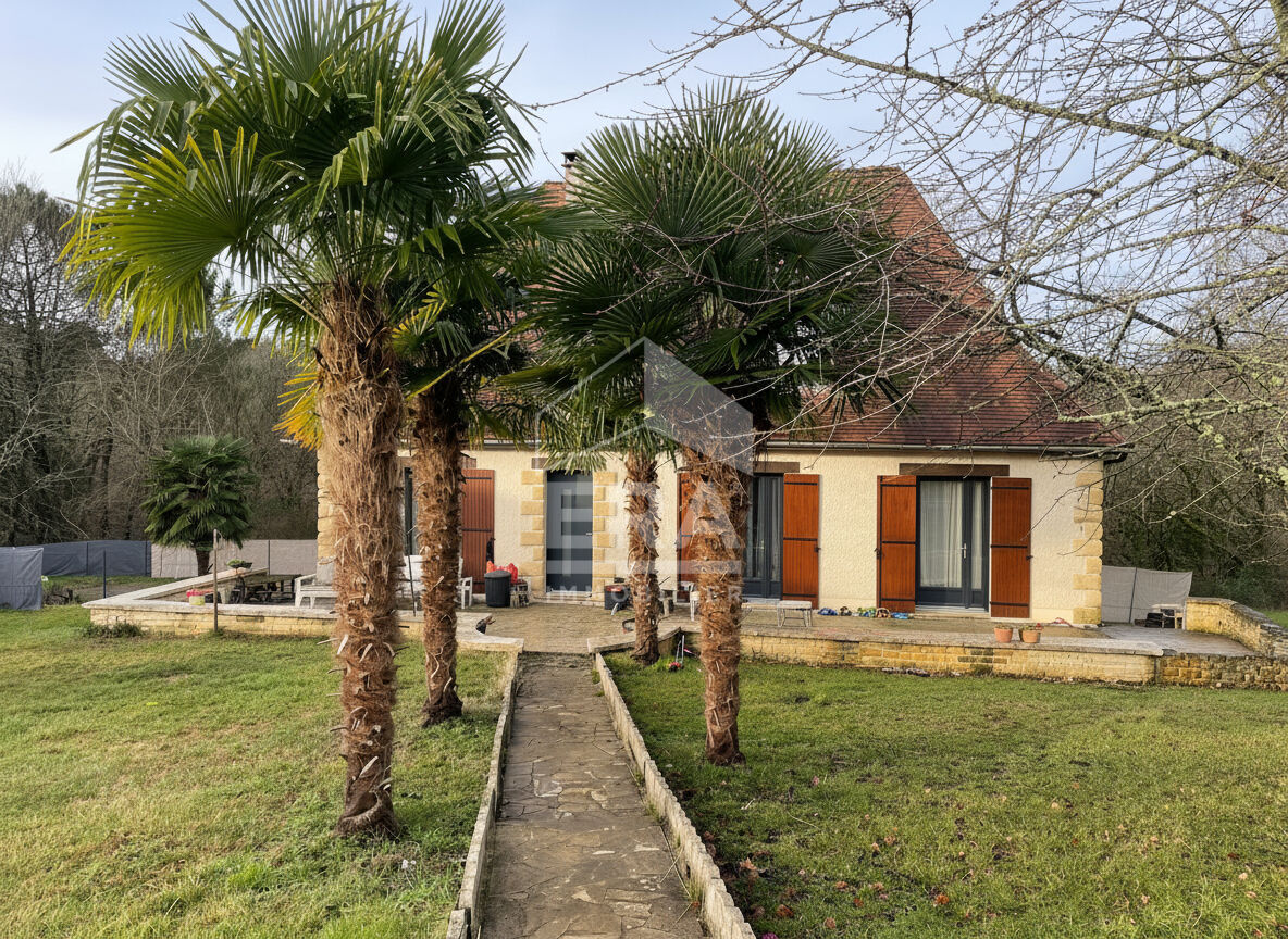 Maison 7 pièces 203 m² · à Boulazac Isle Manoire · 203 m² · 335 000 €