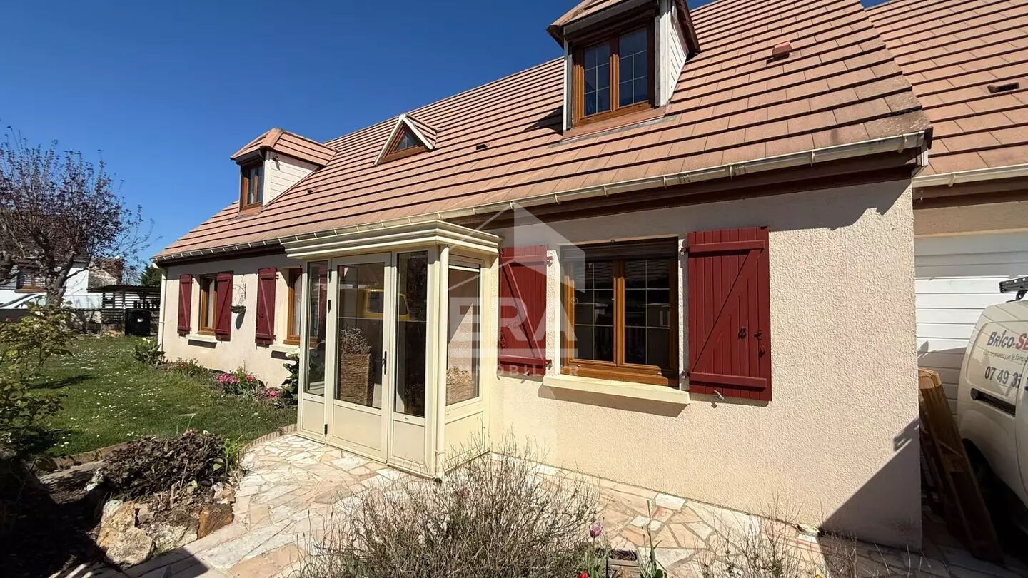 Maison 7 pièces 147 m² · à Chevannes · 147 m² · 385 000 €