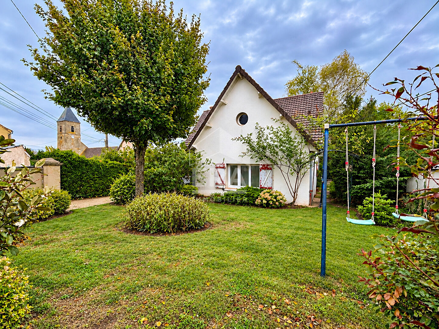 Maison 8 pièces 149 m² · à Écharcon · 149 m² · 379 000 €