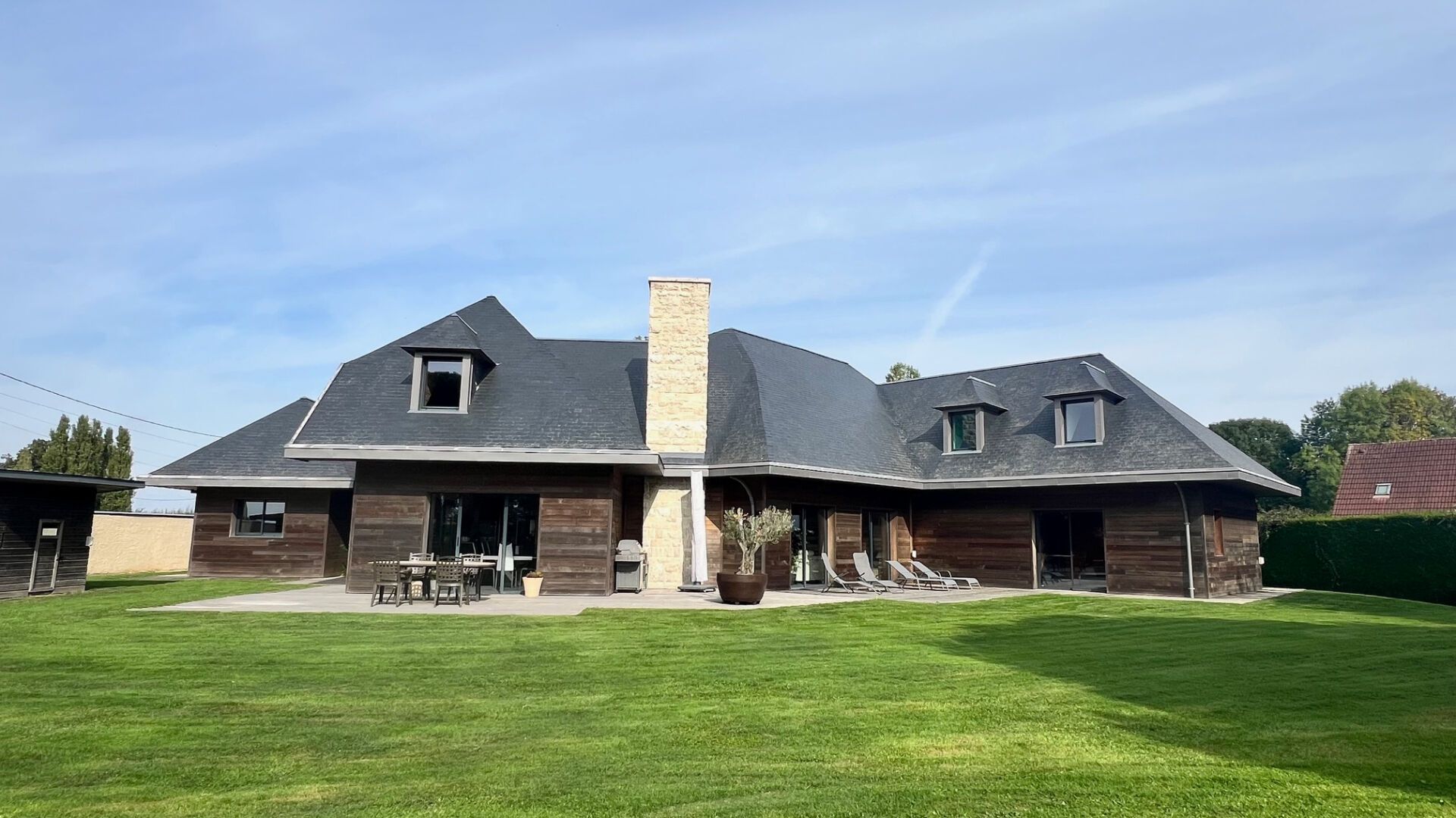 Maison 8 pièces 285 m² · à Illiers-Combray · 285 m² · 480 000 €