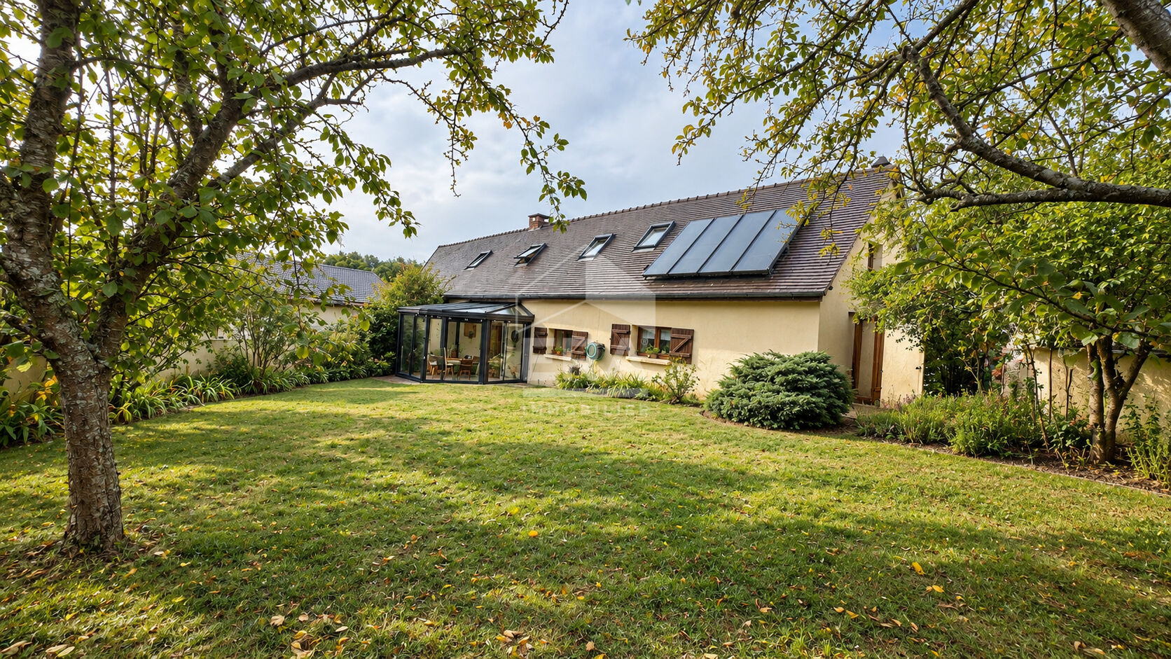 Maison 8 pièces 166 m² · à Nogent-le-Phaye · 166 m² · 350 000 €